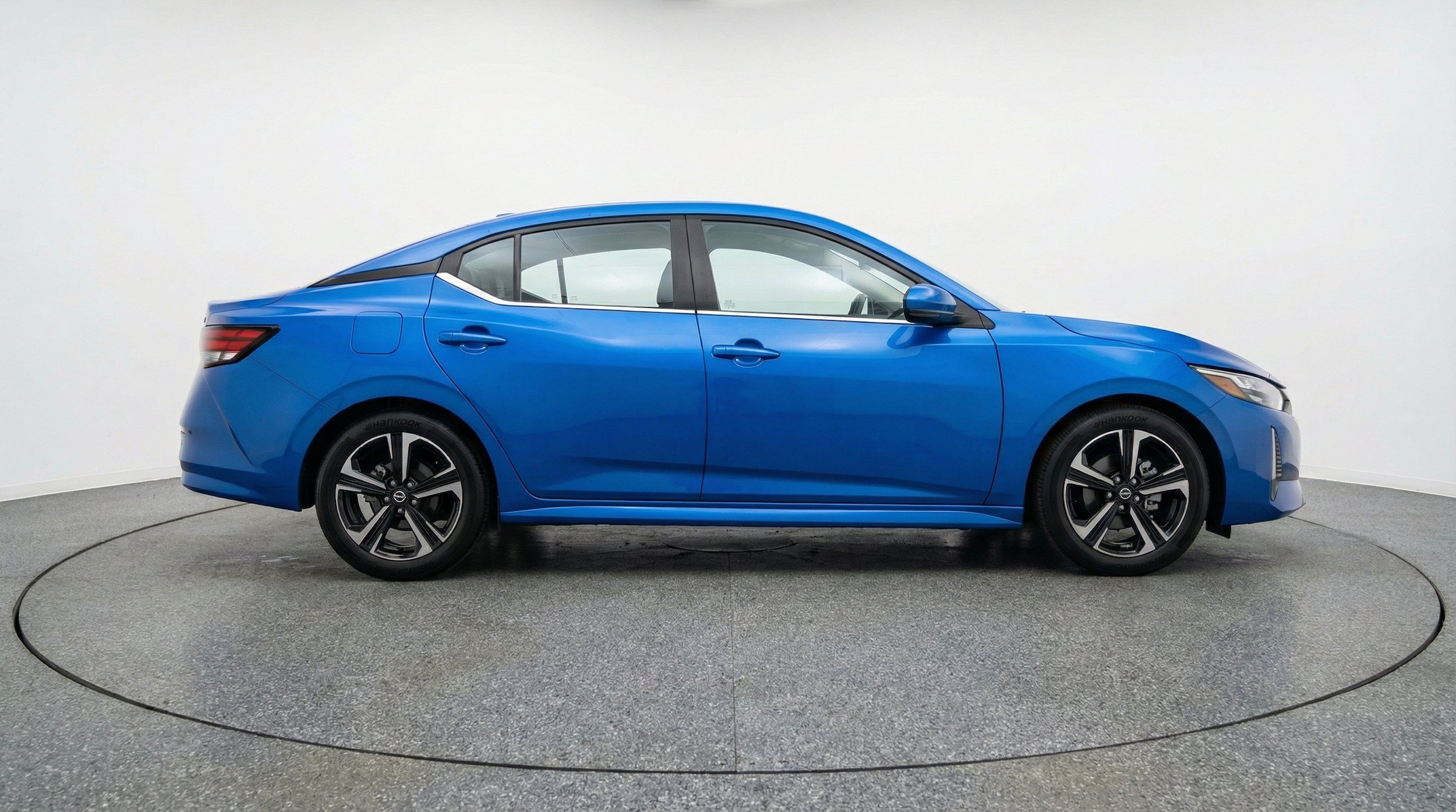 Thumbnail: 2025 Nissan Sentra - 10