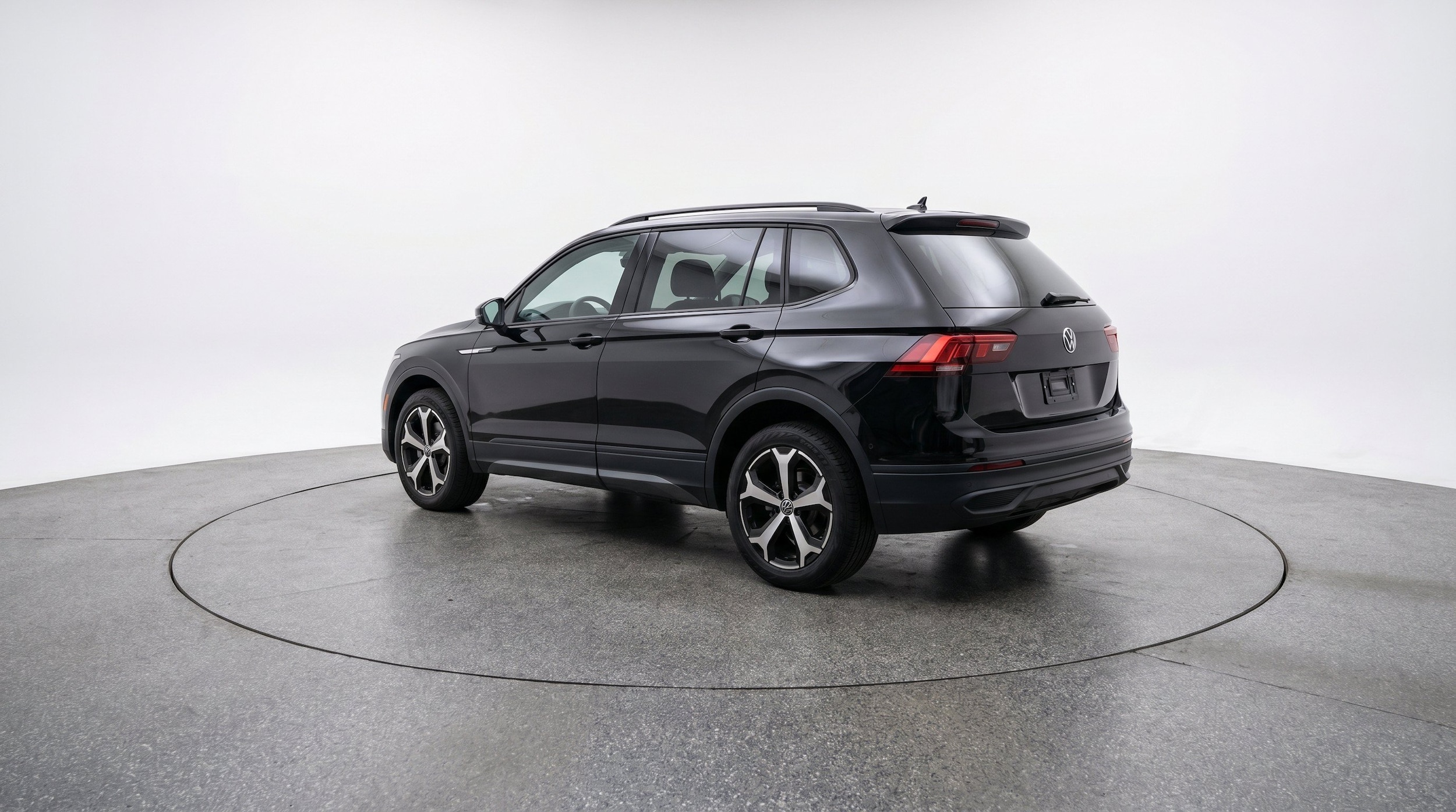 Thumbnail: 2026 Volkswagen Tiguan - 6