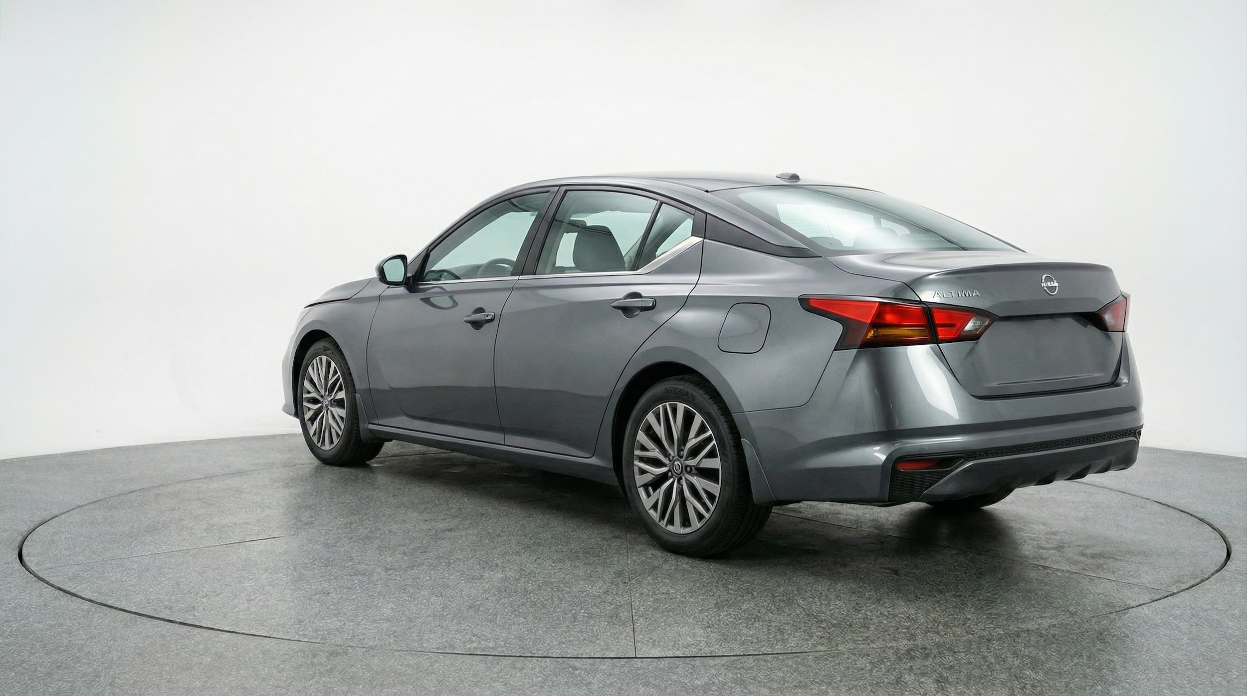 Thumbnail: 2025 Nissan Altima - 5