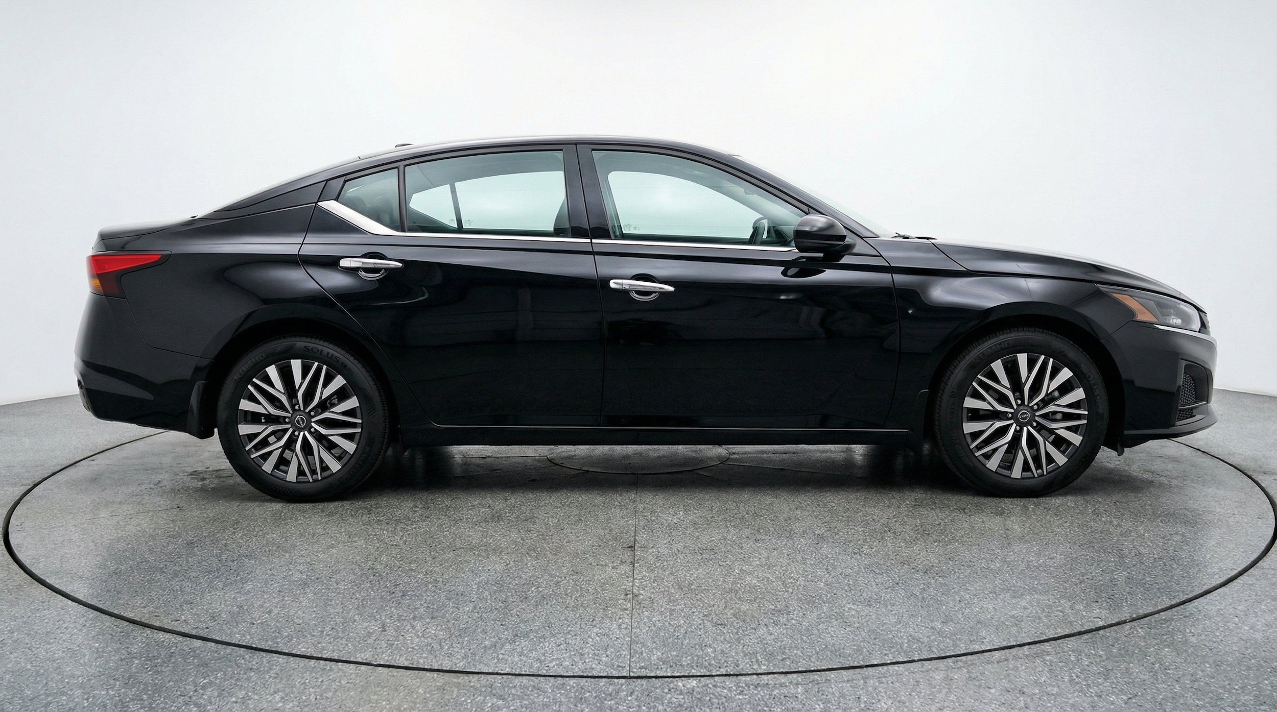 Thumbnail: 2025 Nissan Altima - 11