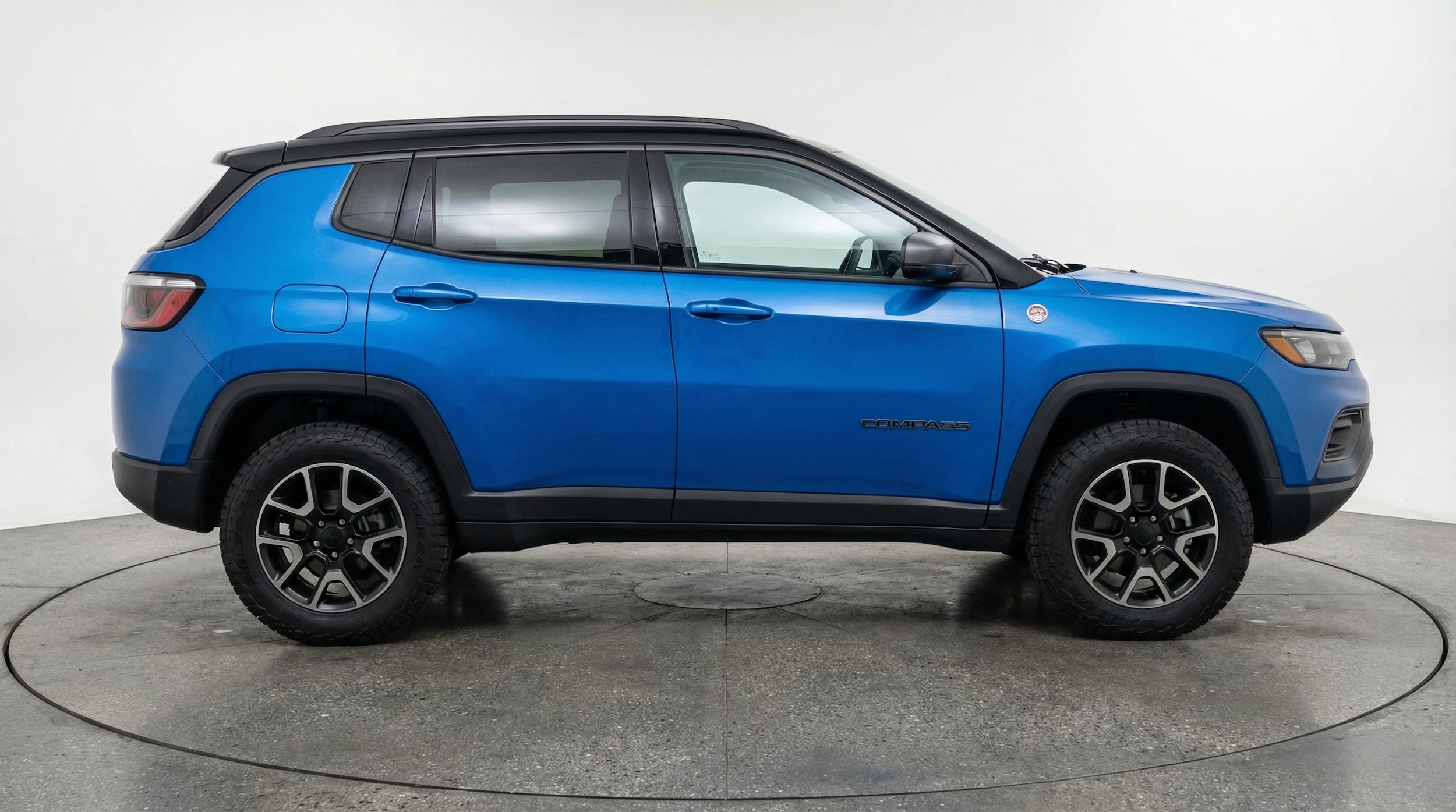 Thumbnail: 2025 Jeep Compass - 8