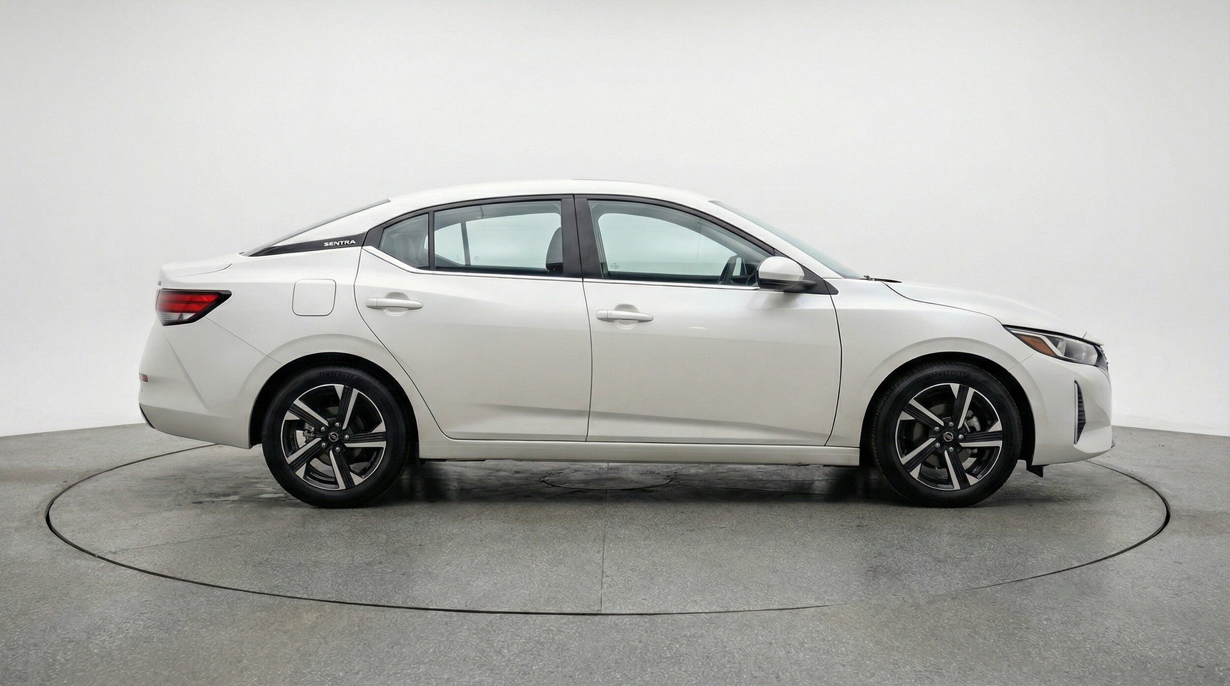 Thumbnail: 2025 Nissan Sentra - 8