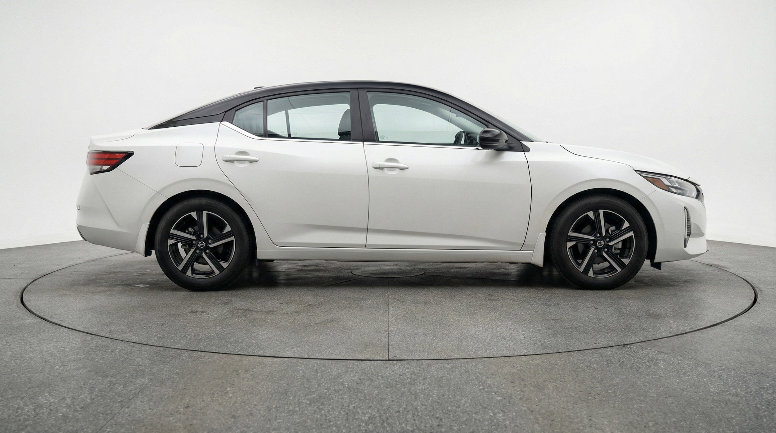 Thumbnail: 2025 Nissan Sentra - 11