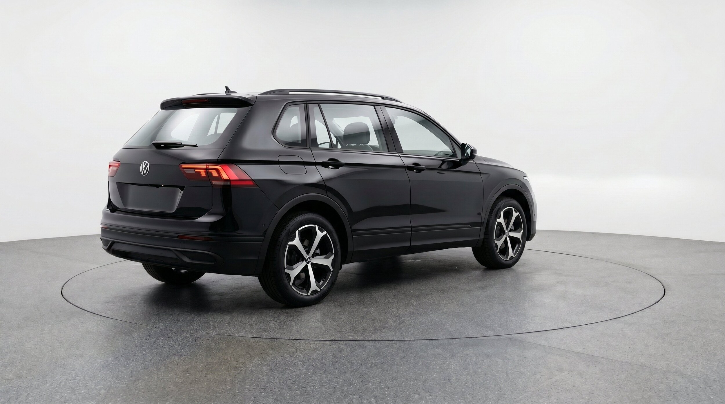 Thumbnail: 2026 Volkswagen Tiguan - 9