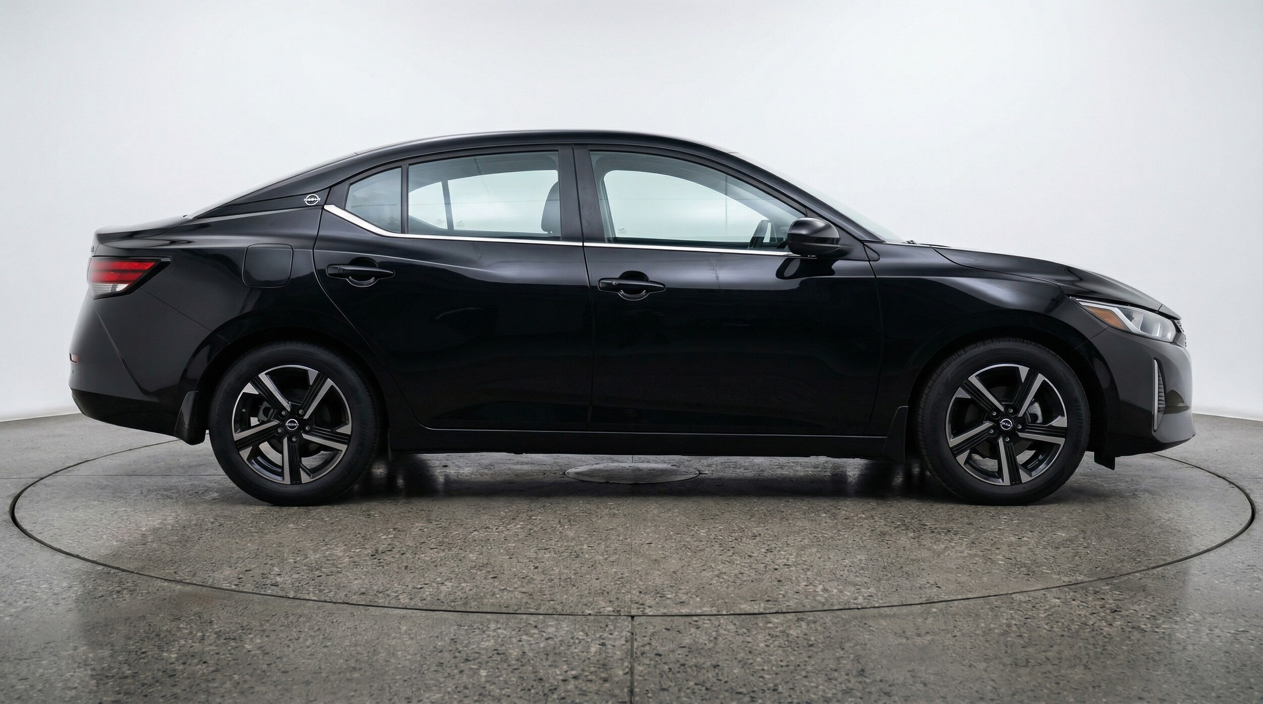 Thumbnail: 2025 Nissan Sentra - 8