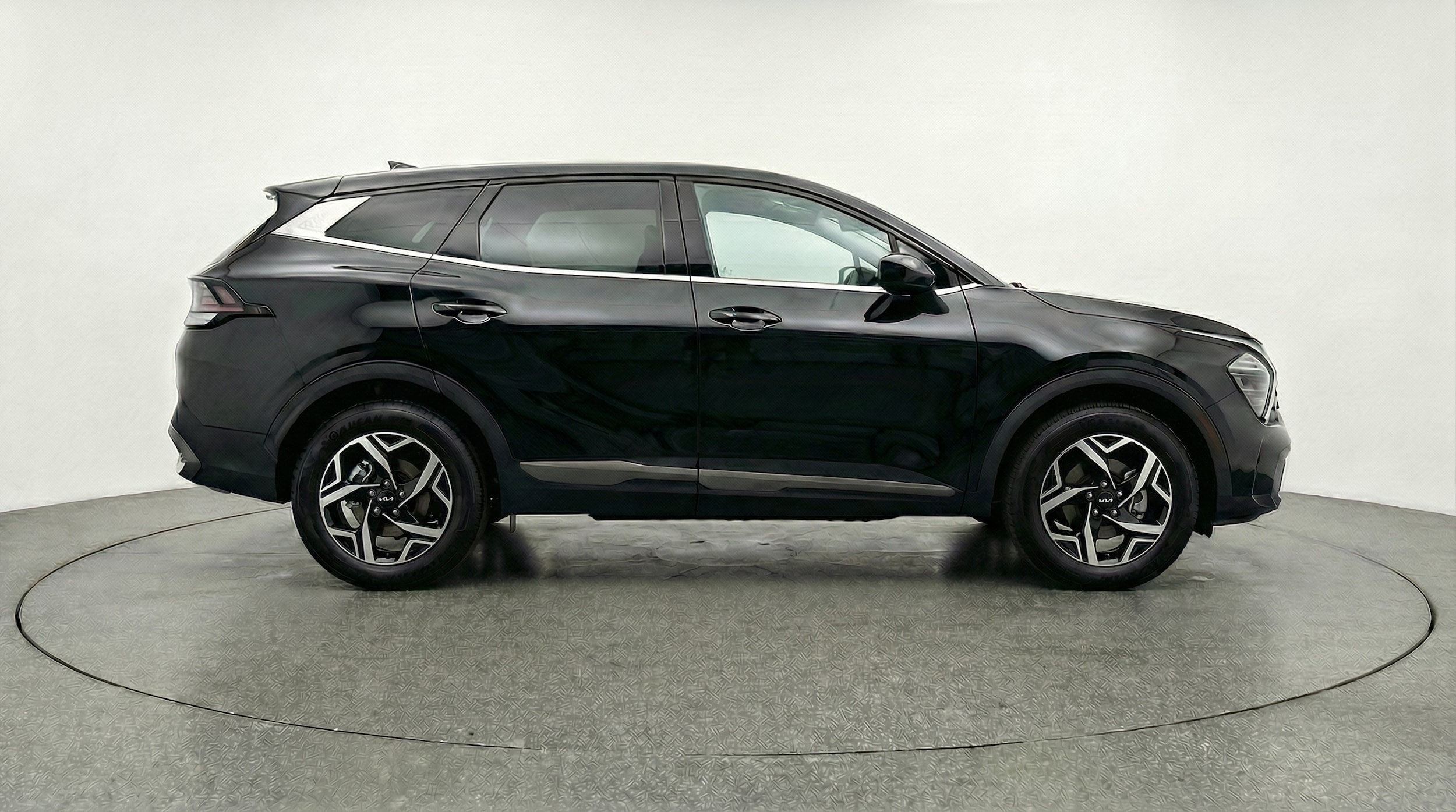 Thumbnail: 2025 Kia Sportage - 8