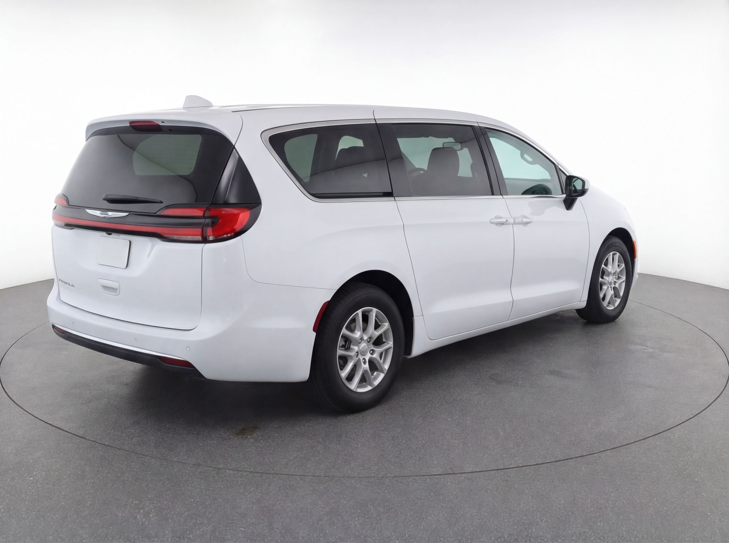 Thumbnail: 2024 Chrysler Pacifica - 7