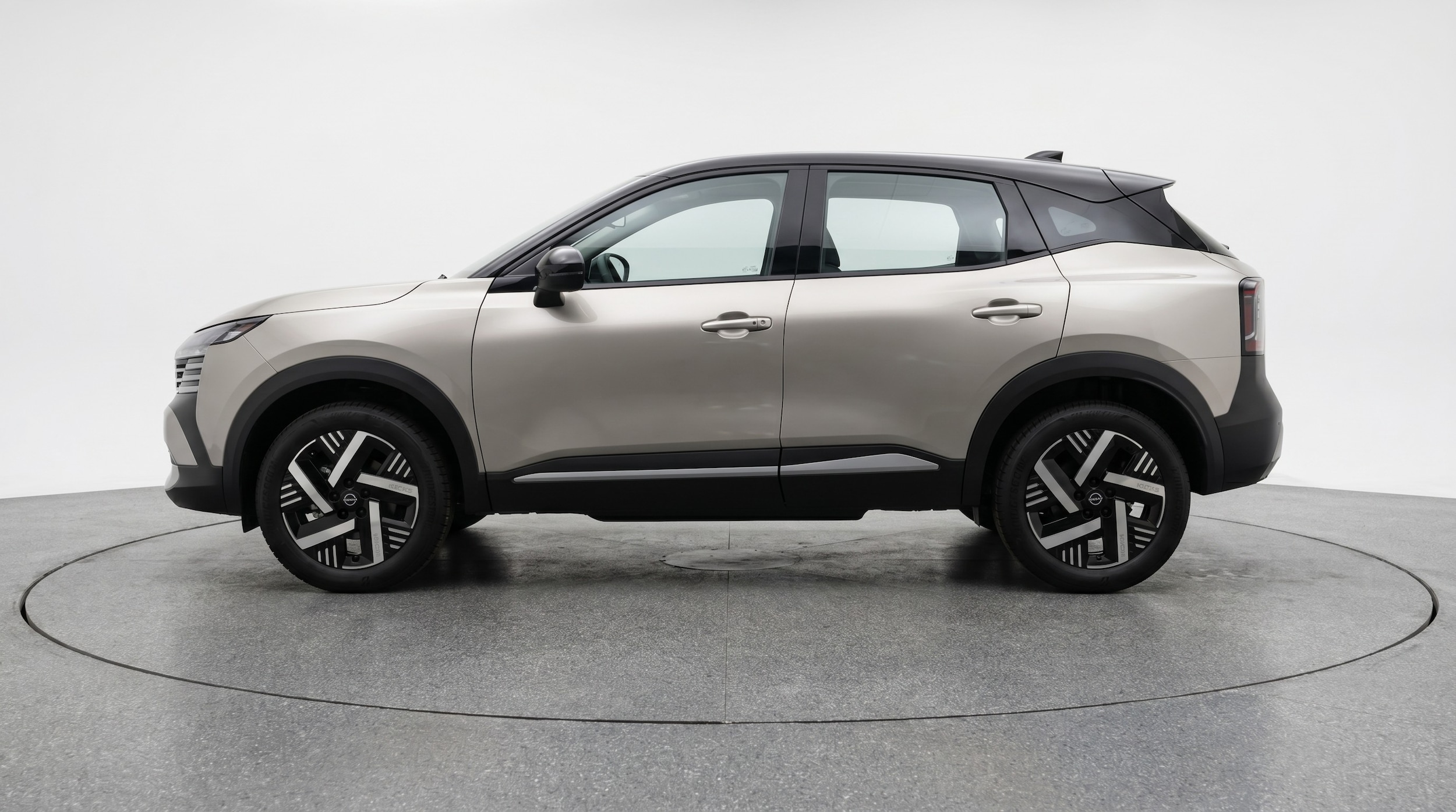 Thumbnail: 2026 Nissan Kicks - 4