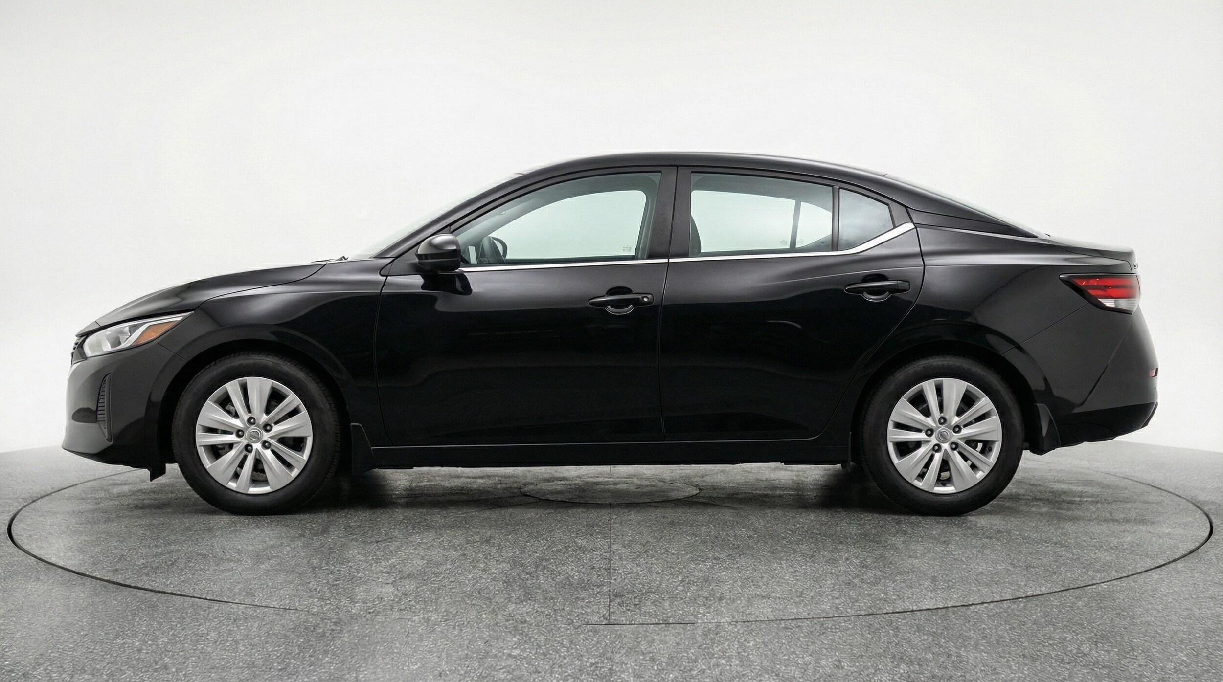 Thumbnail: 2025 Nissan Sentra - 4