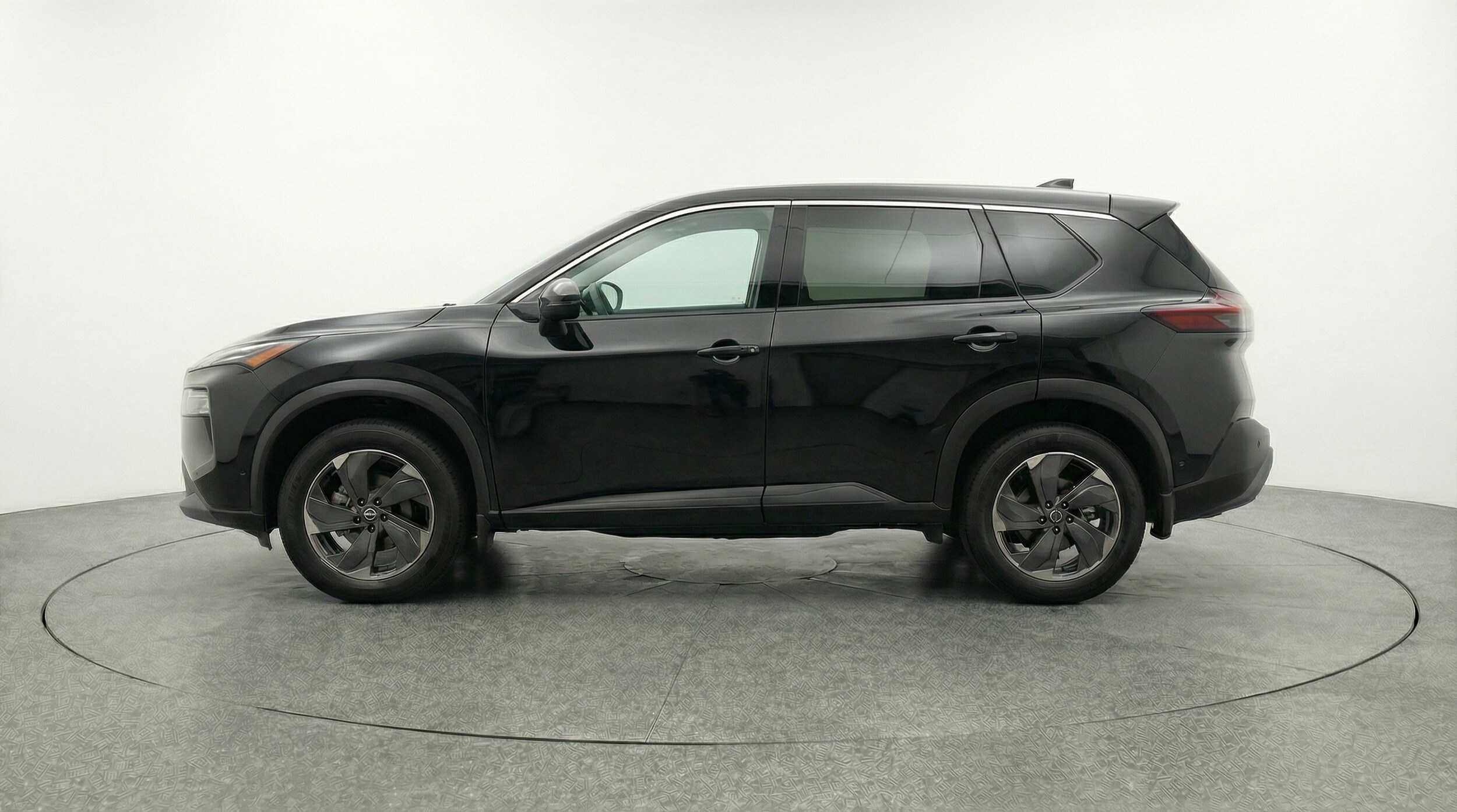 Thumbnail: 2025 Nissan Rogue - 4