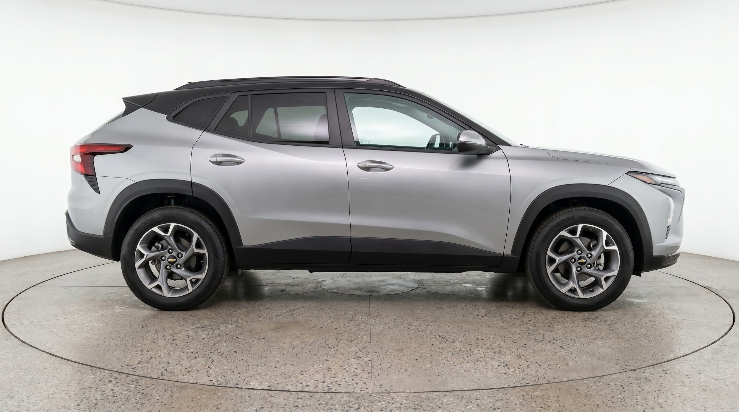 Thumbnail: 2025 Chevrolet Trax - 8