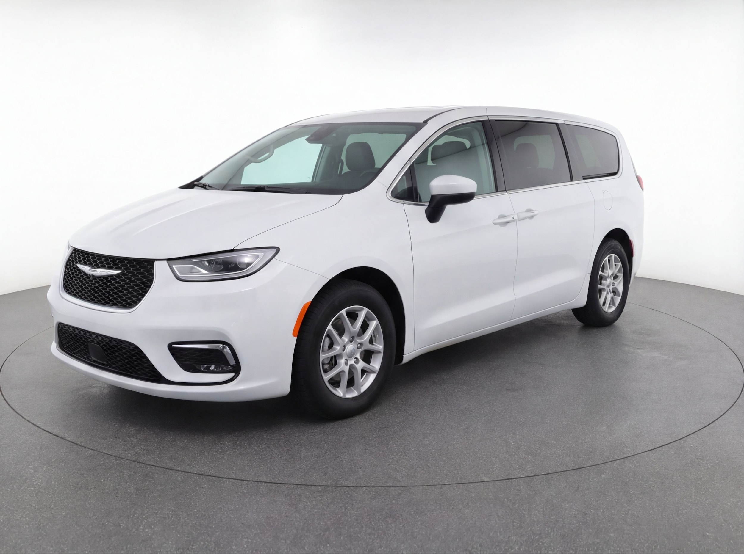 Thumbnail: 2024 Chrysler Pacifica - 3