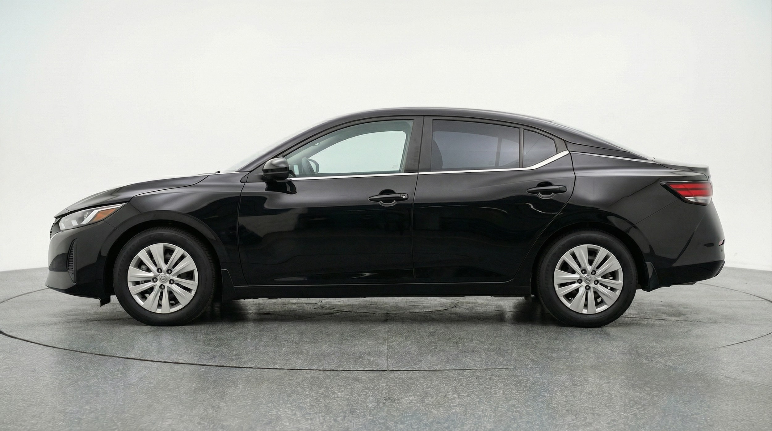 Thumbnail: 2025 Nissan Sentra - 4