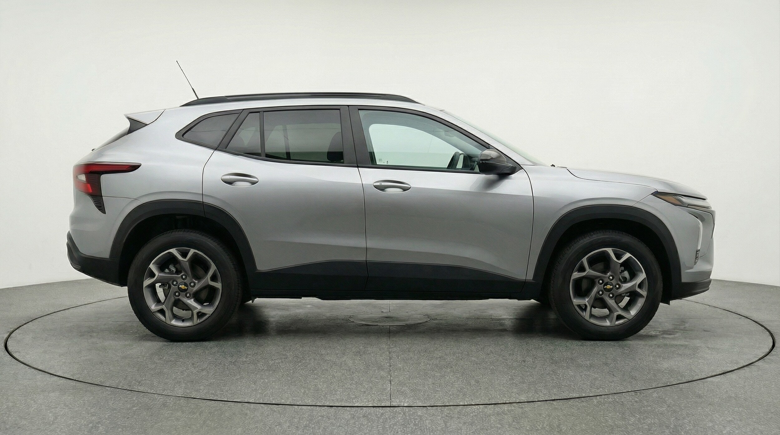 Thumbnail: 2025 Chevrolet Trax - 8