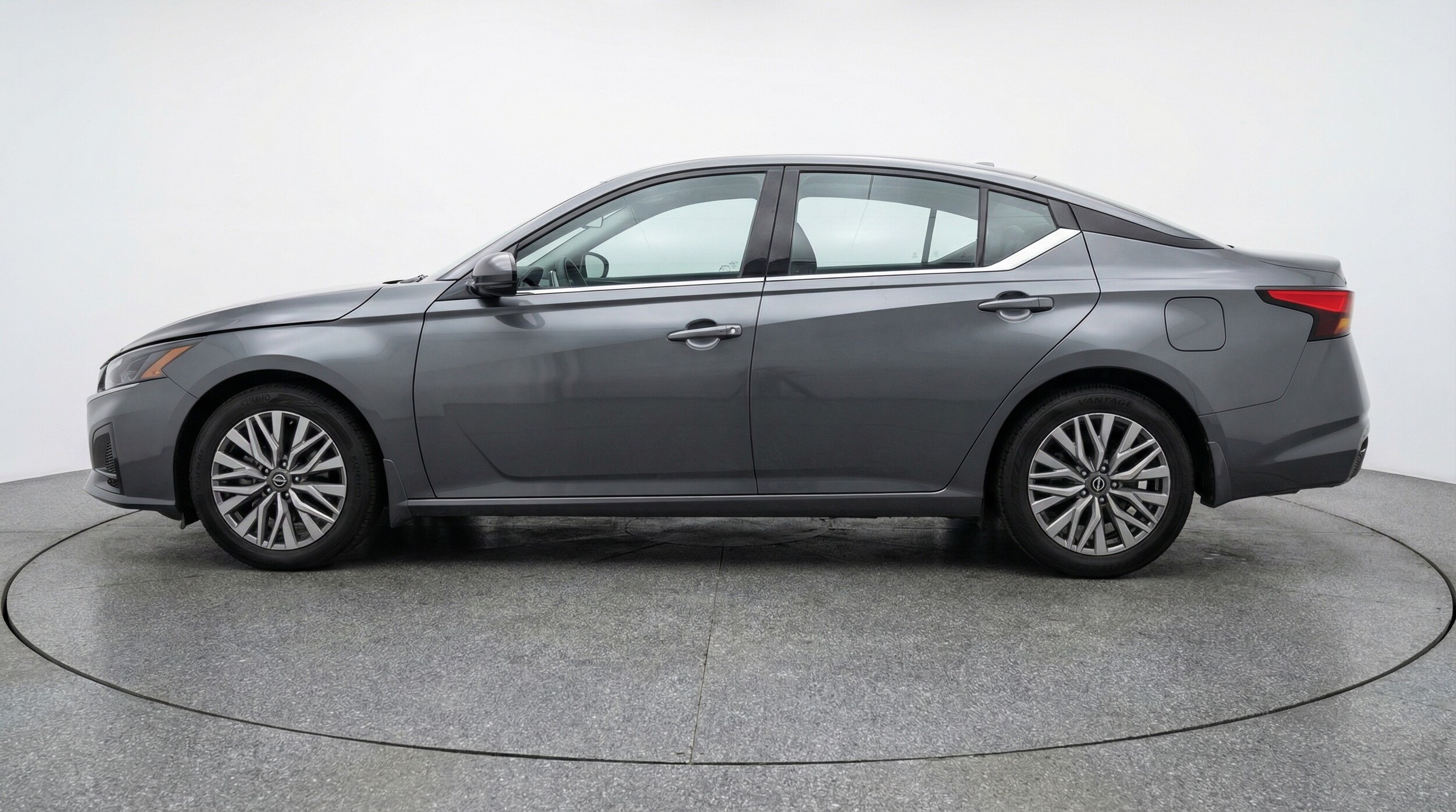 Thumbnail: 2025 Nissan Altima - 4