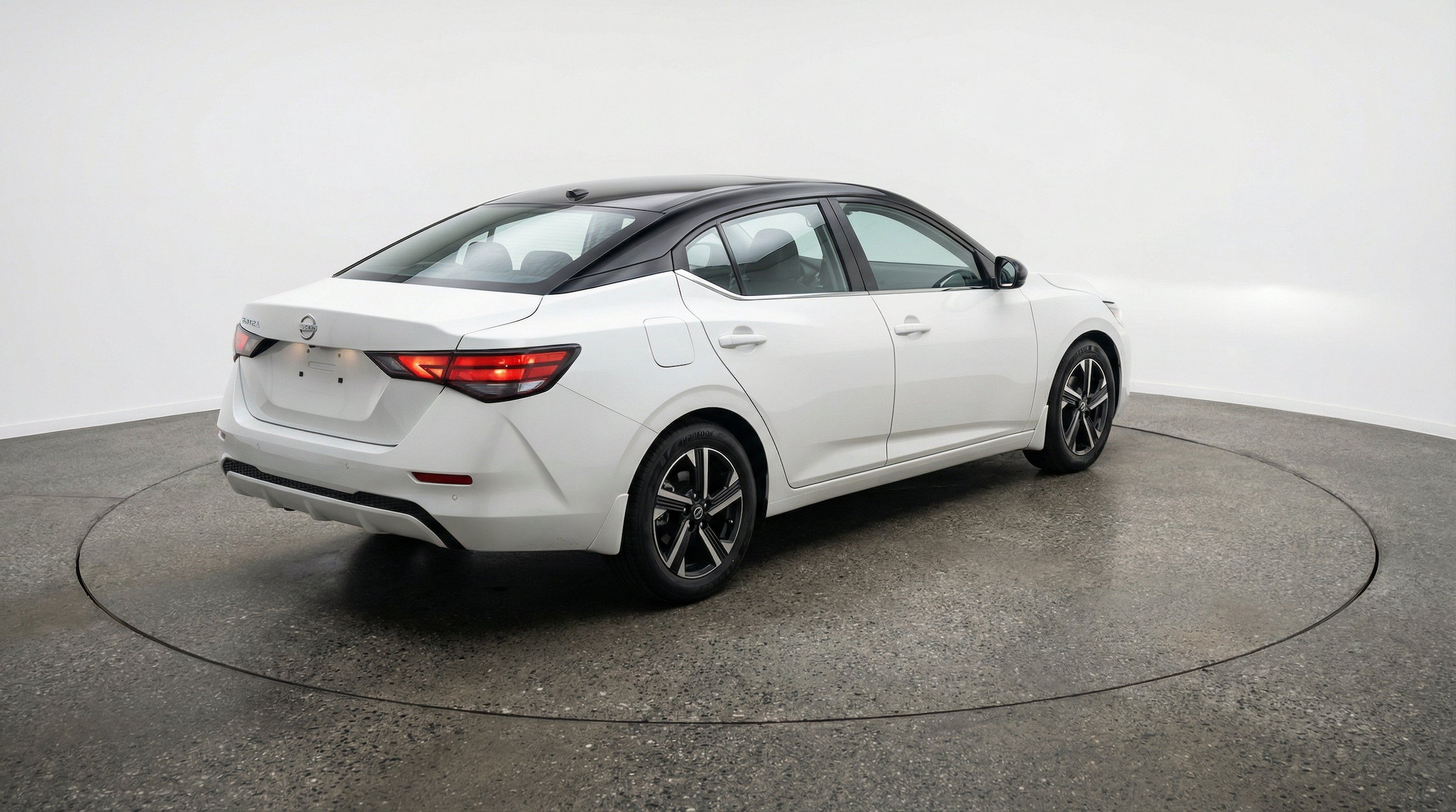 Thumbnail: 2025 Nissan Sentra - 9