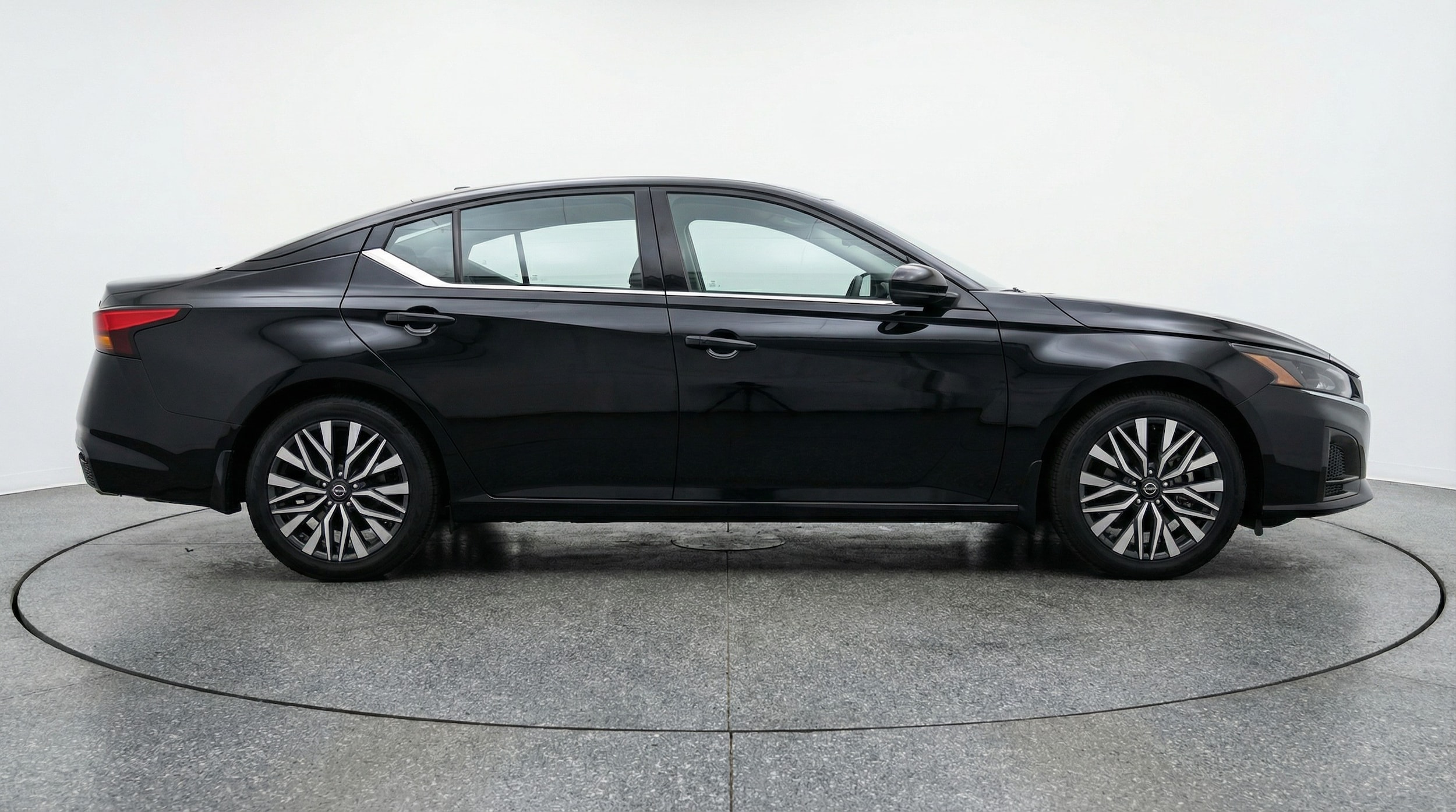 Thumbnail: 2025 Nissan Altima - 8