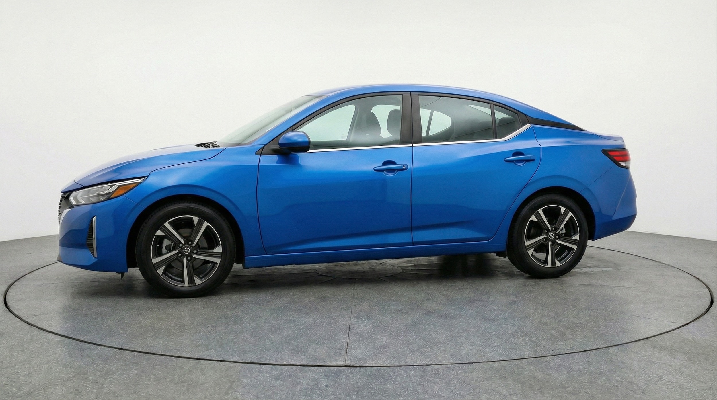 Thumbnail: 2025 Nissan Sentra - 3