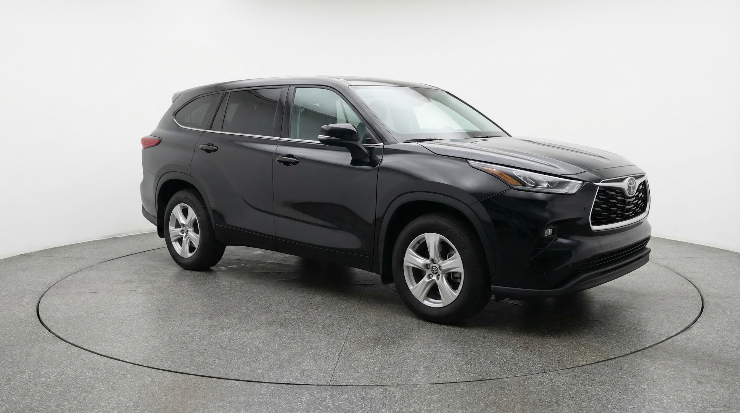 Thumbnail: 2025 Toyota Highlander - 1