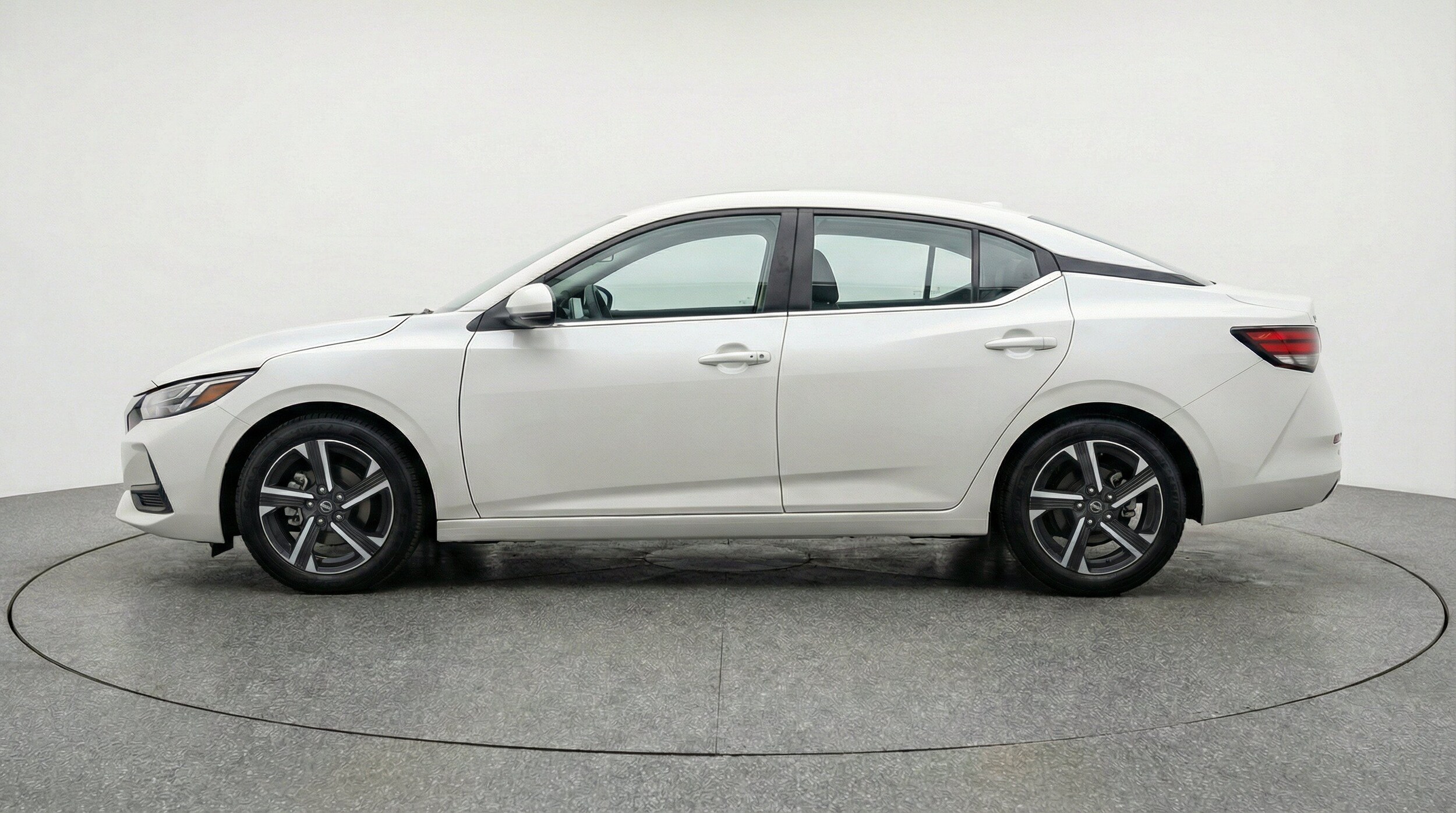 Thumbnail: 2025 Nissan Sentra - 5