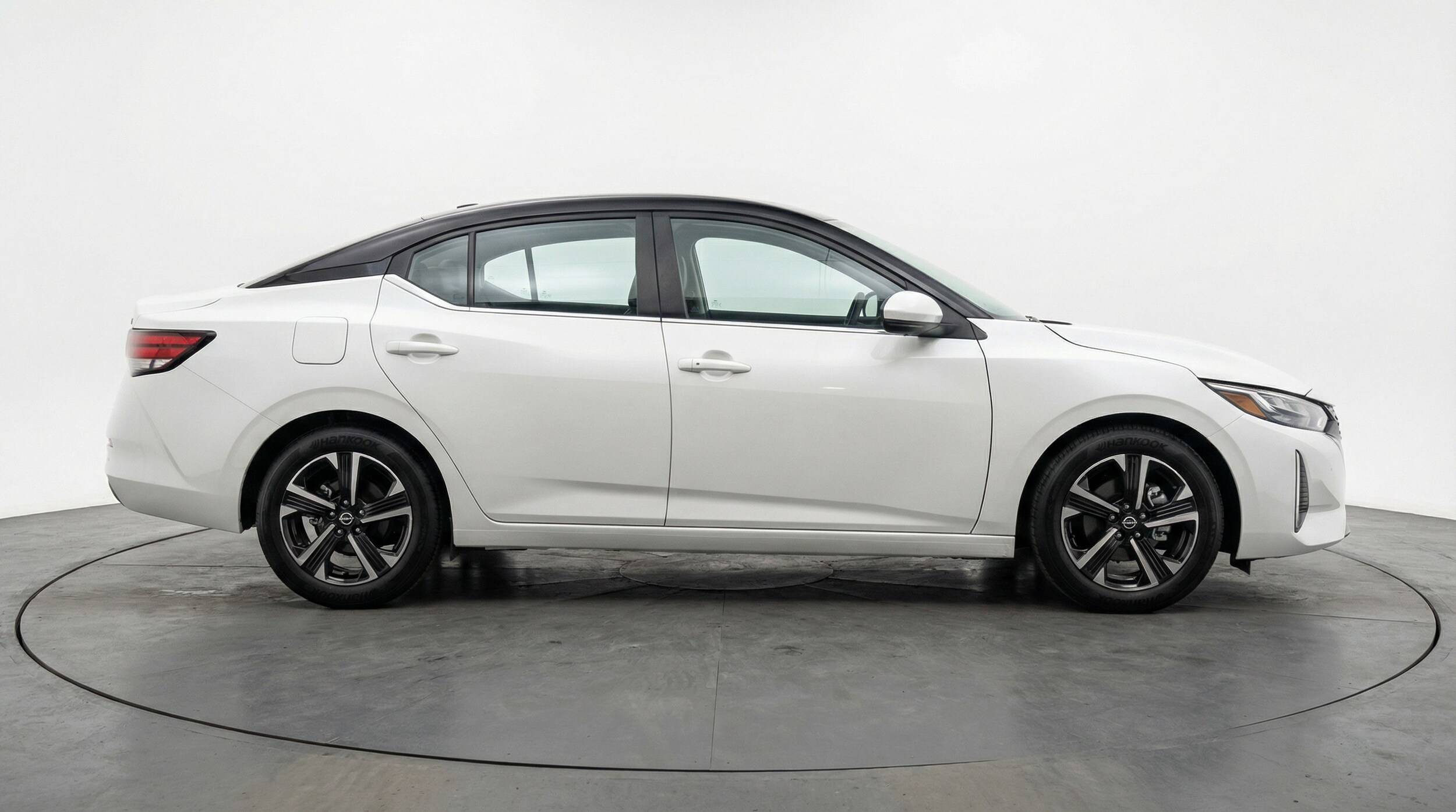 Thumbnail: 2025 Nissan Sentra - 8