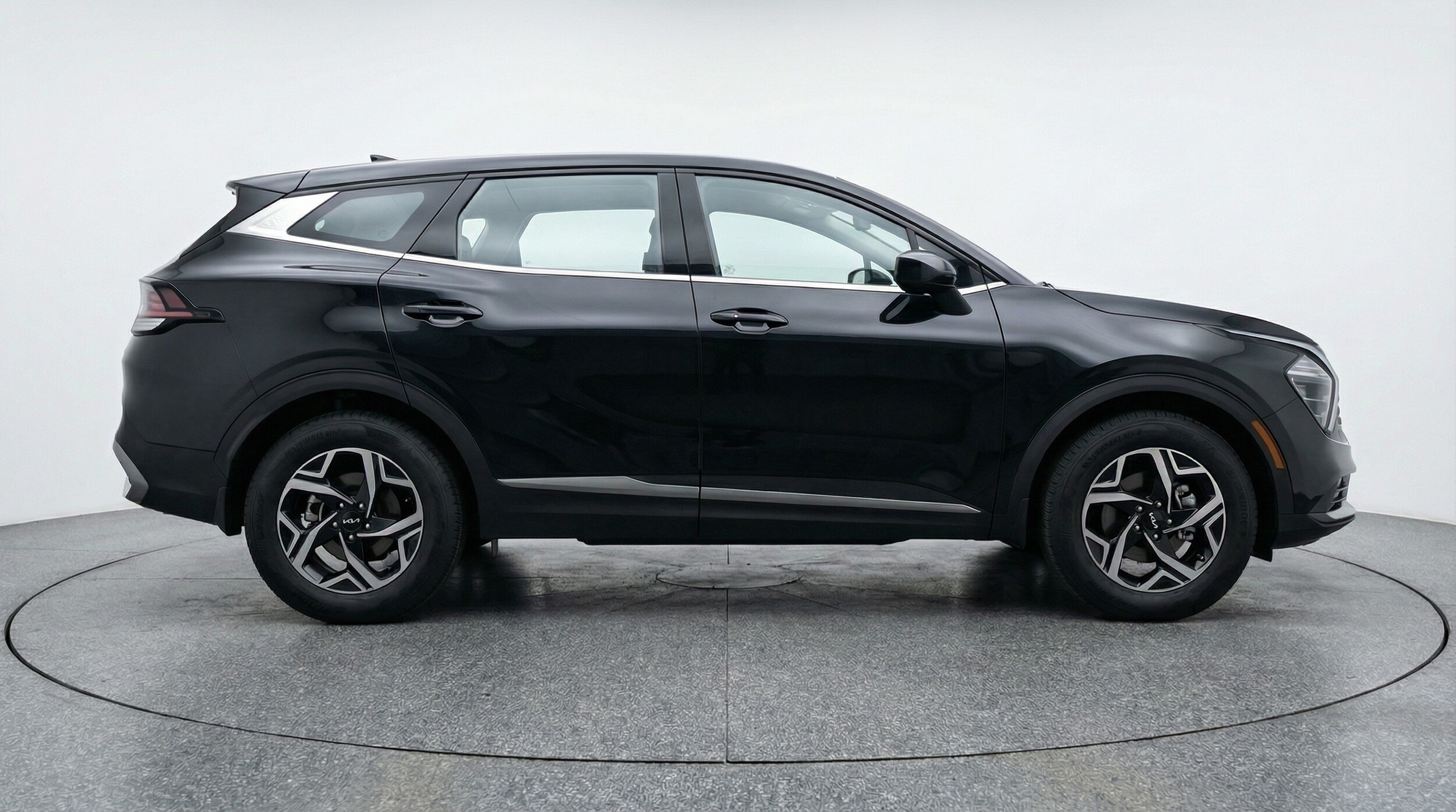 Thumbnail: 2025 Kia Sportage - 8