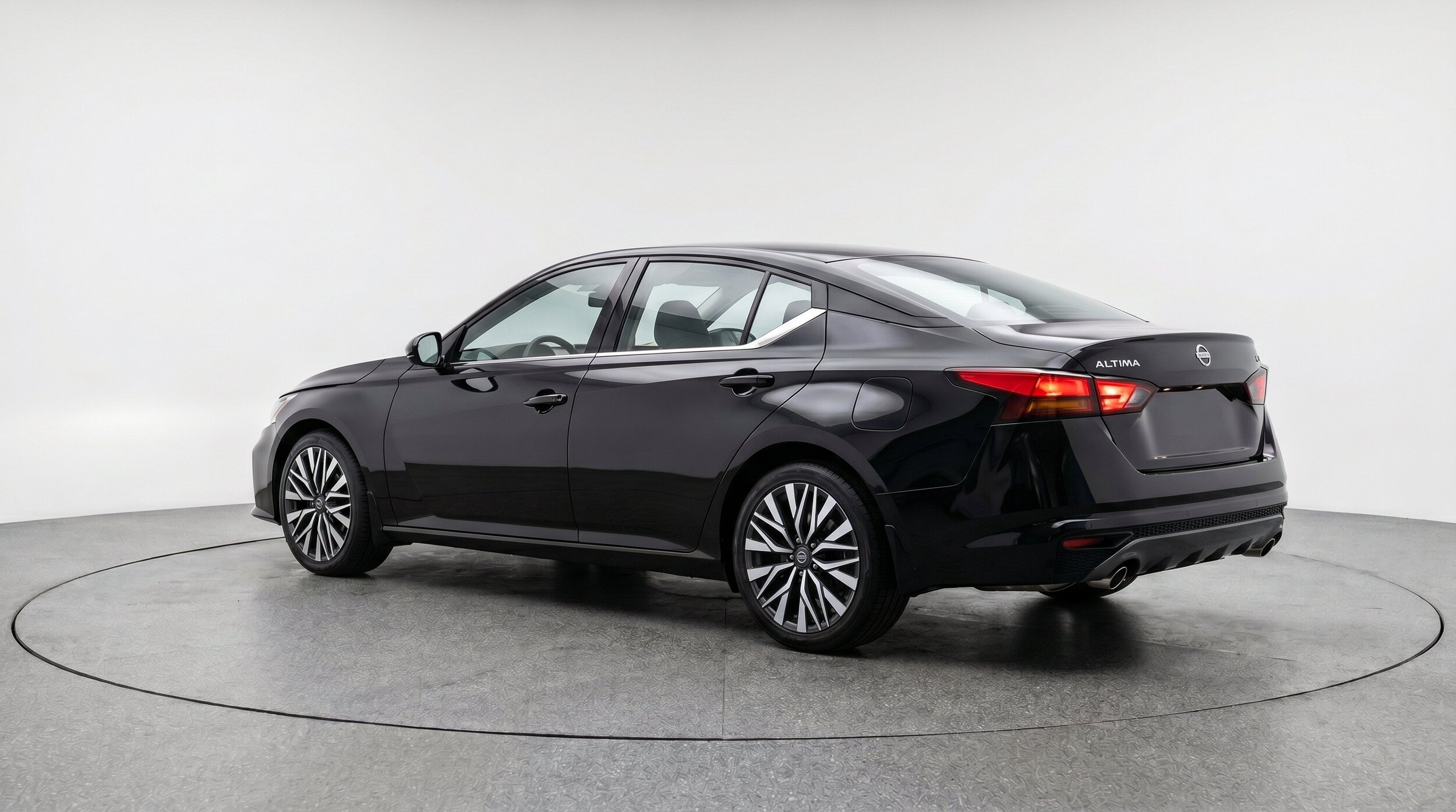 Thumbnail: 2025 Nissan Altima - 6