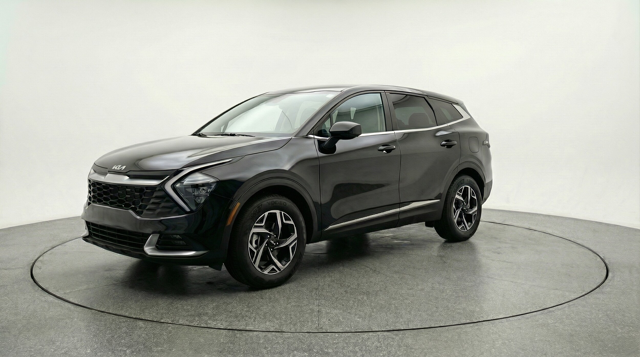 Thumbnail: 2025 Kia Sportage - 3