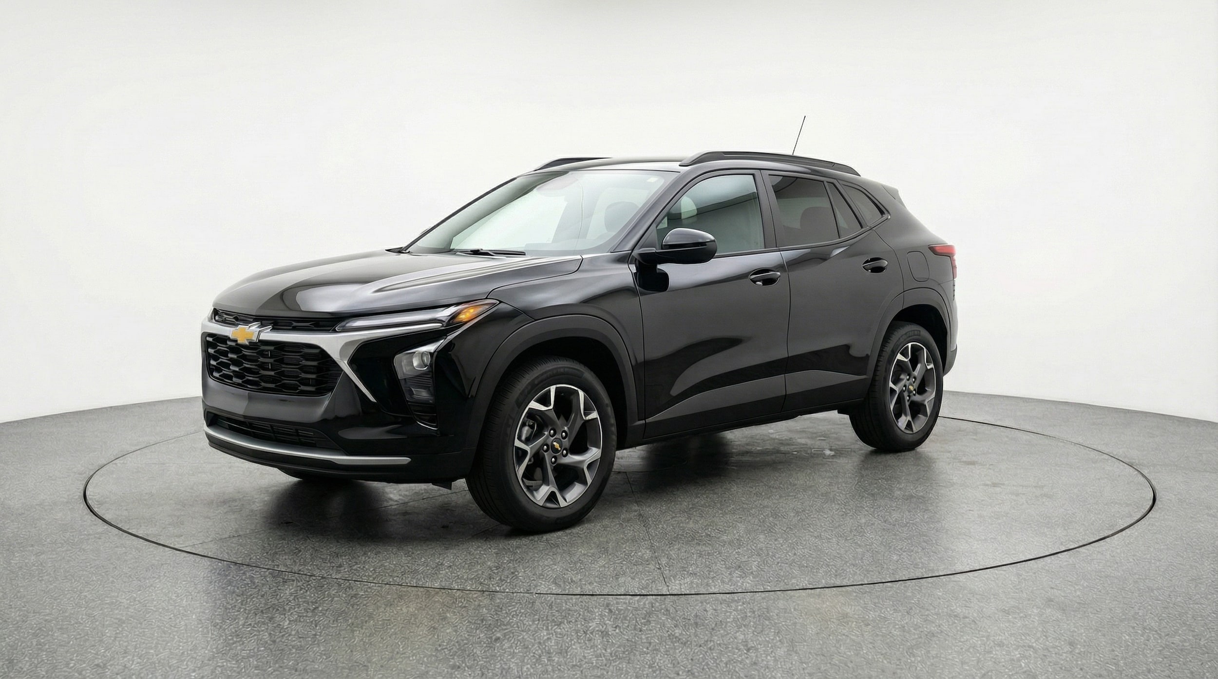 Thumbnail: 2025 Chevrolet Trax - 3