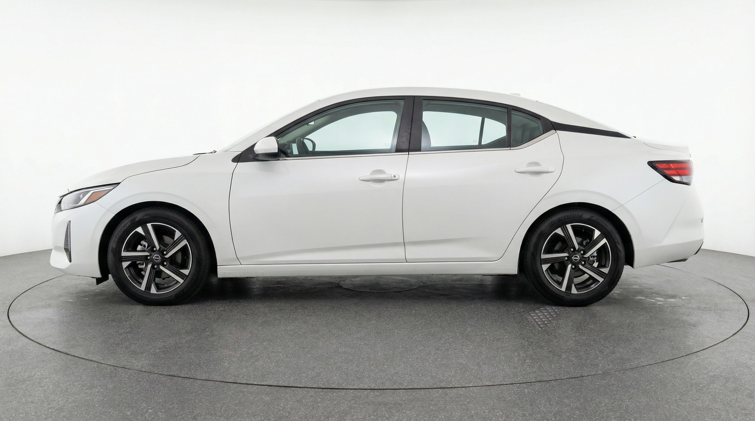 Thumbnail: 2025 Nissan Sentra - 4