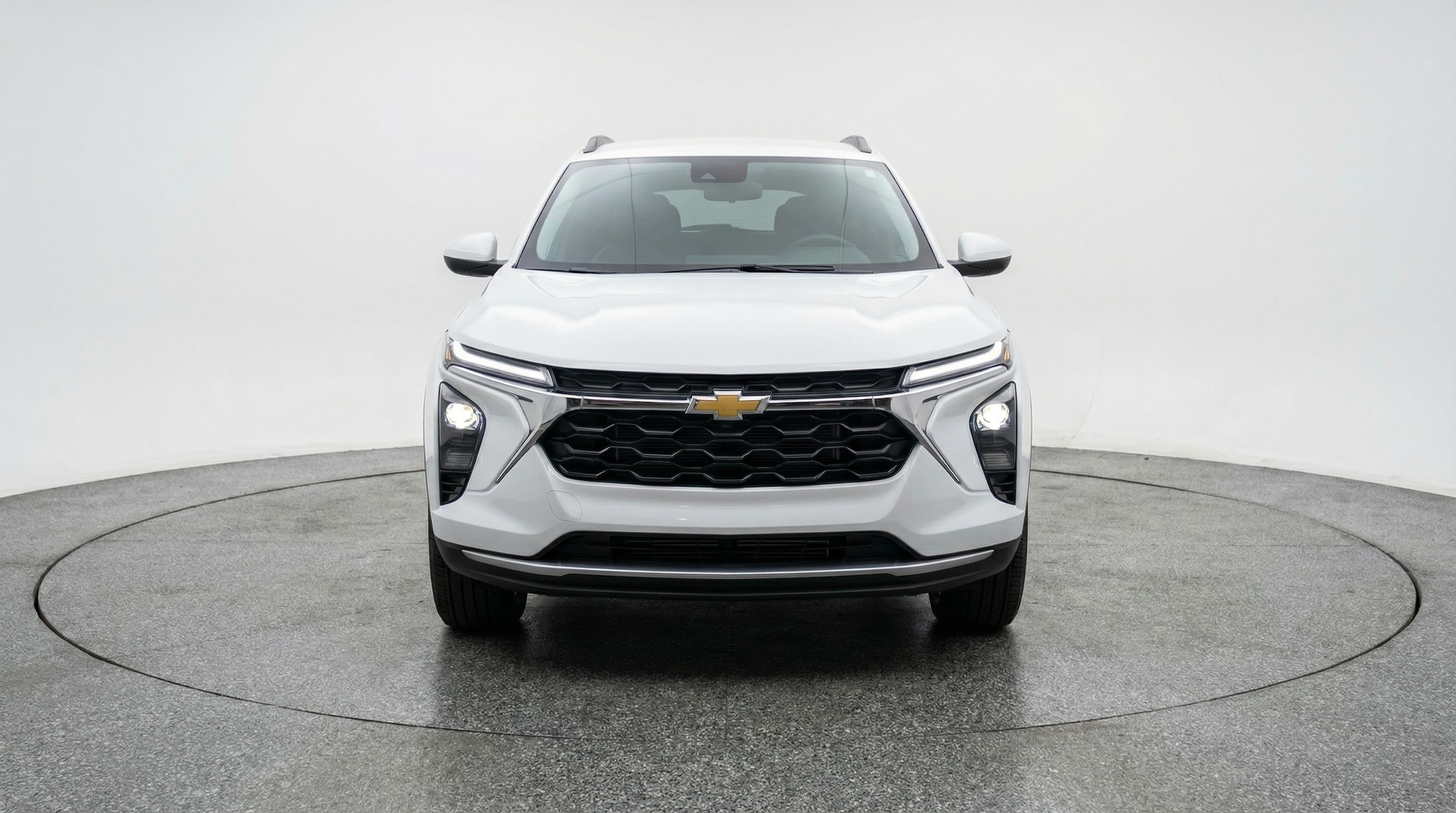 Thumbnail: 2025 Chevrolet Trax - 2