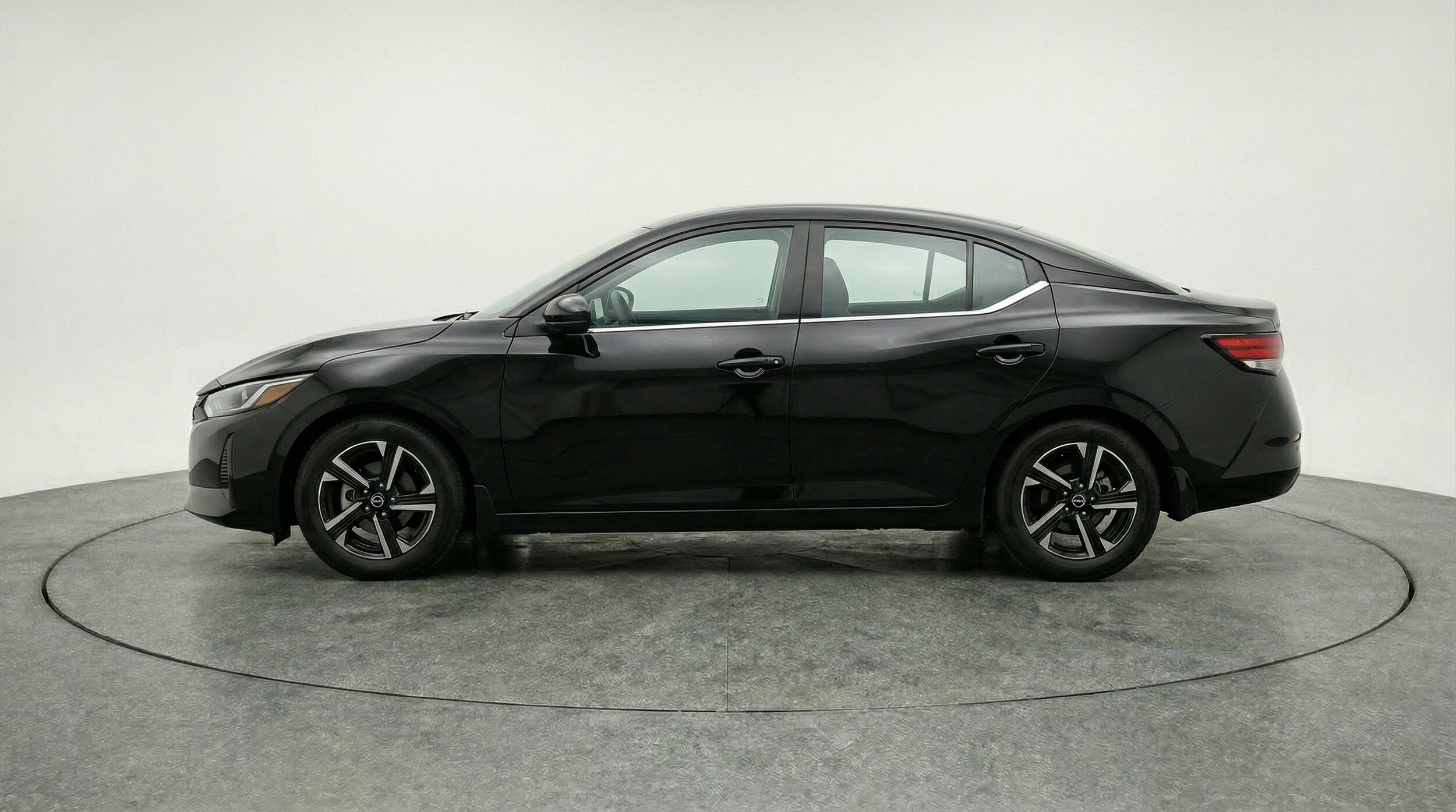 Thumbnail: 2025 Nissan Sentra - 4