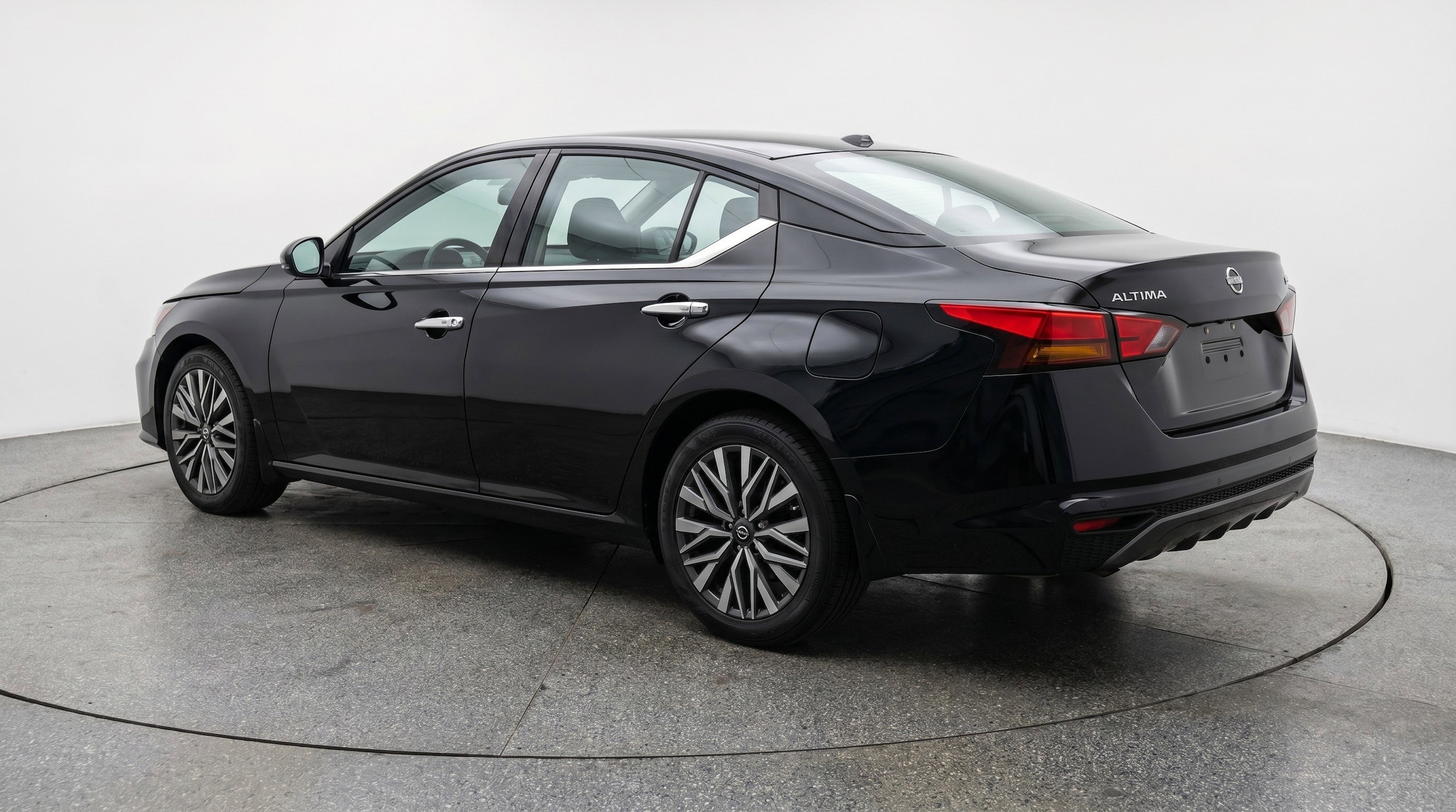 Thumbnail: 2025 Nissan Altima - 6