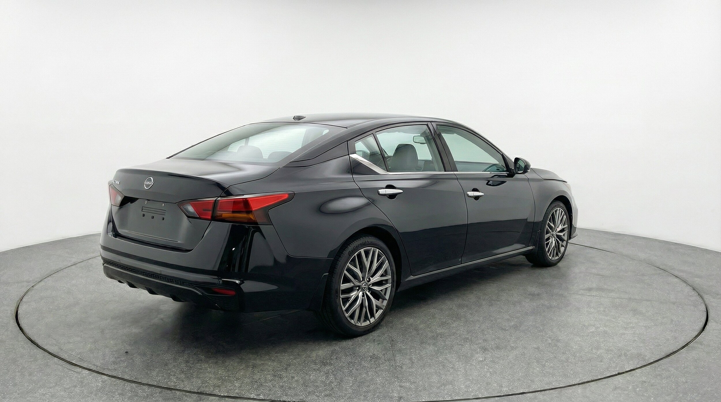 Thumbnail: 2025 Nissan Altima - 9