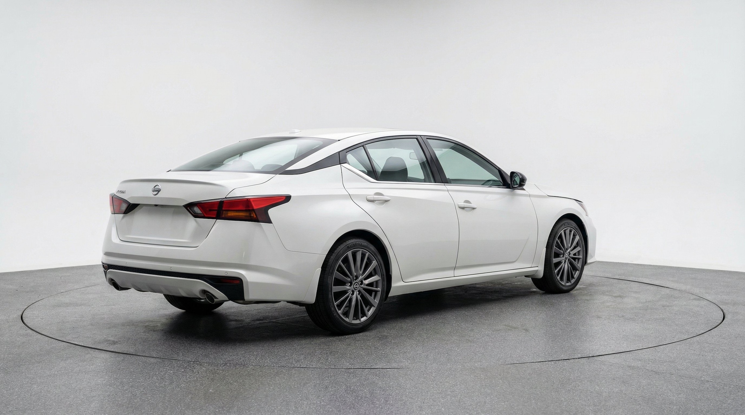 Thumbnail: 2025 Nissan Altima - 9