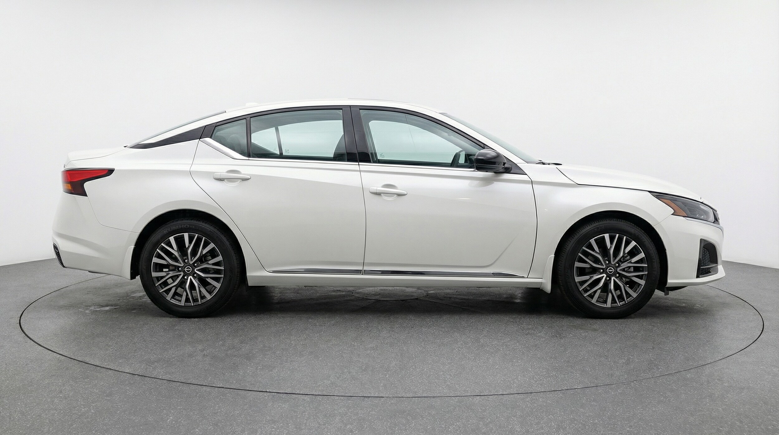 Thumbnail: 2025 Nissan Altima - 8