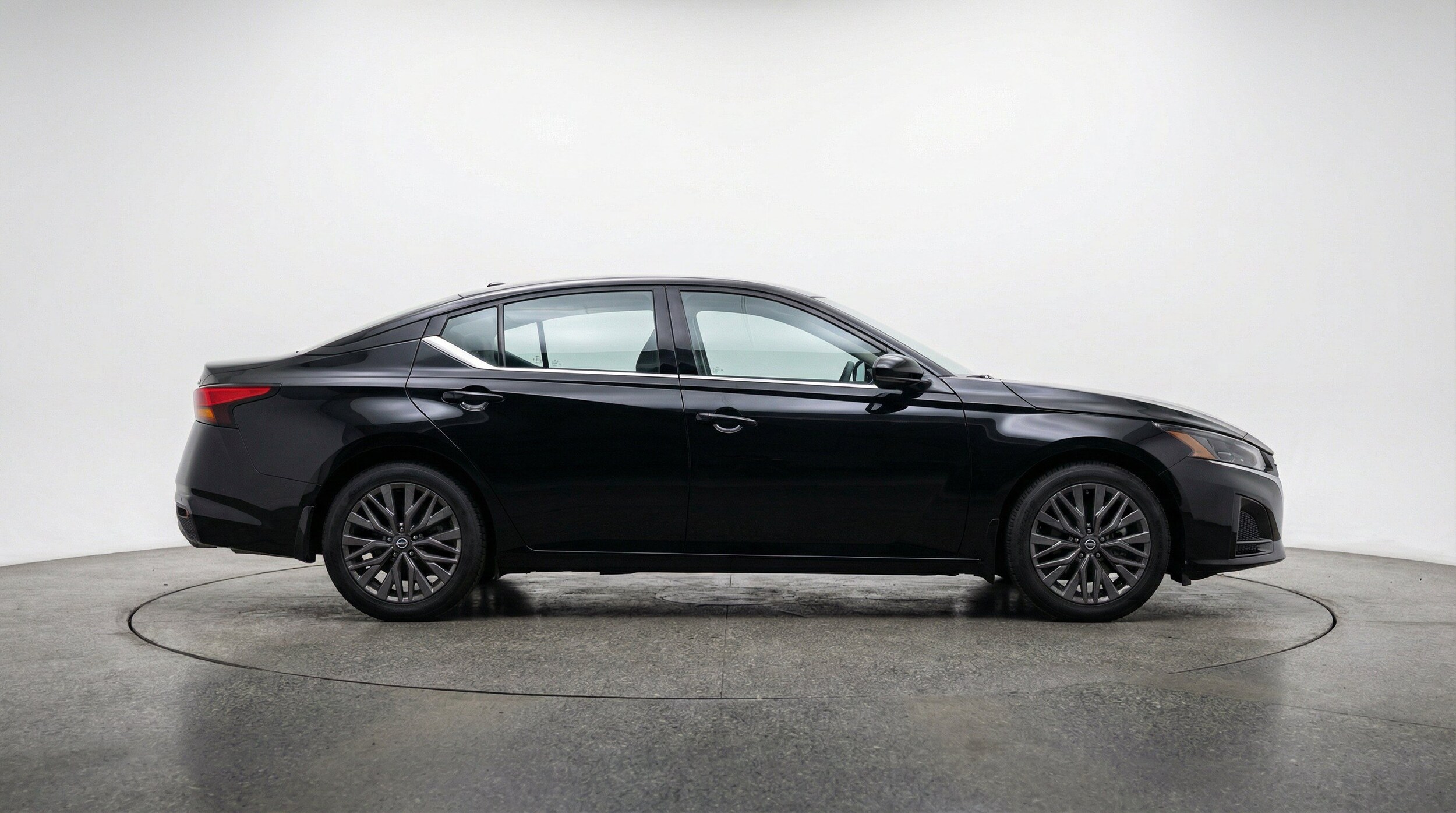 Thumbnail: 2025 Nissan Altima - 11