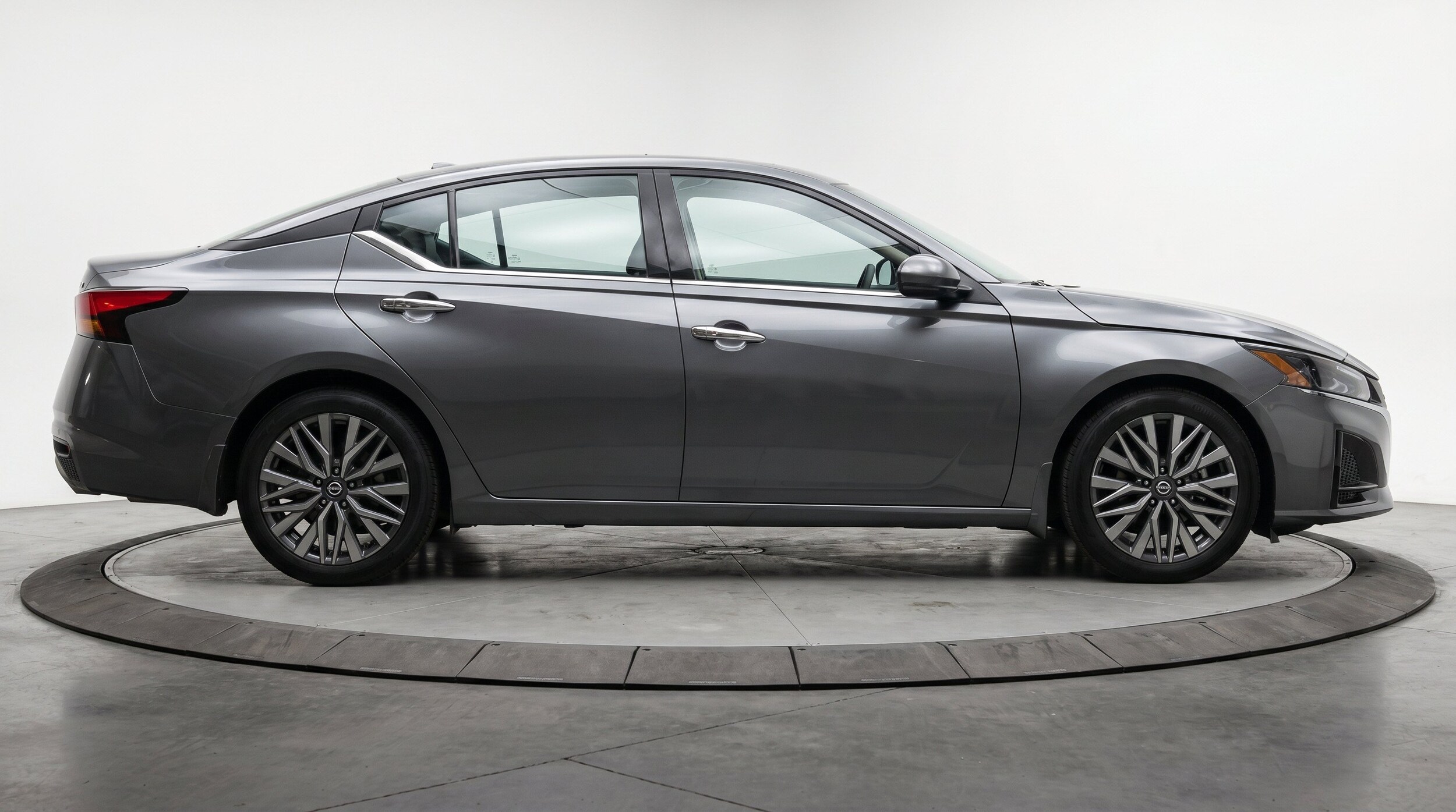 Thumbnail: 2025 Nissan Altima - 11