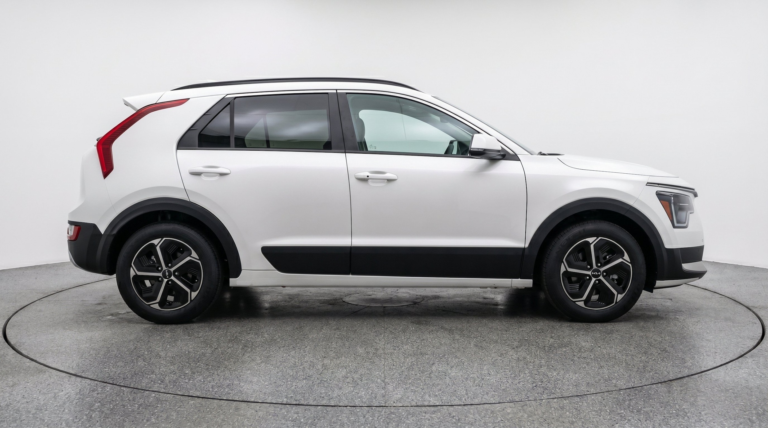 Thumbnail: 2026 Kia Niro - 11