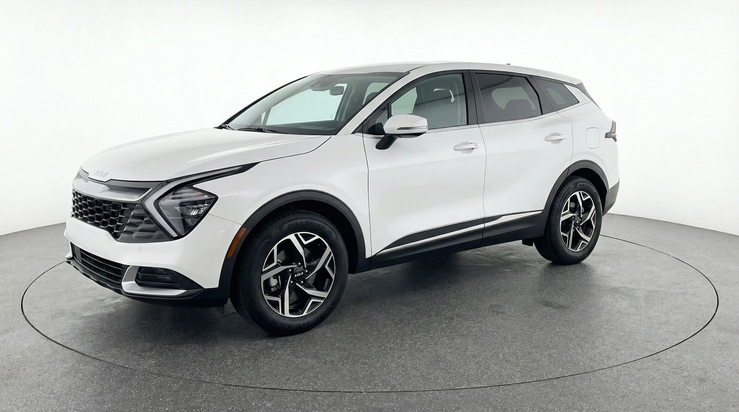 Thumbnail: 2025 Kia Sportage - 3