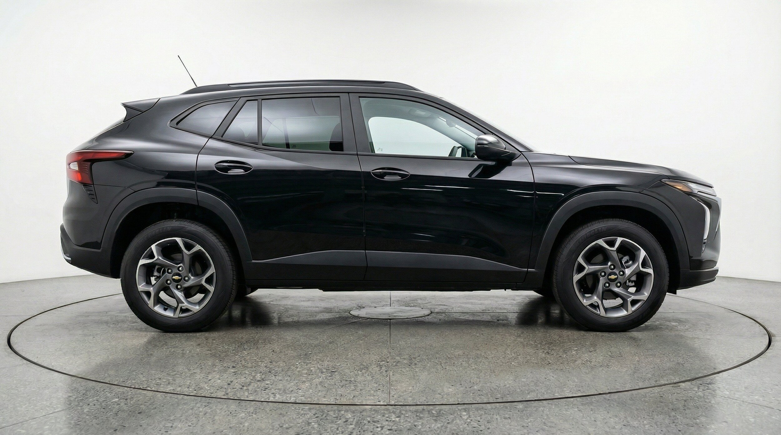 Thumbnail: 2025 Chevrolet Trax - 11