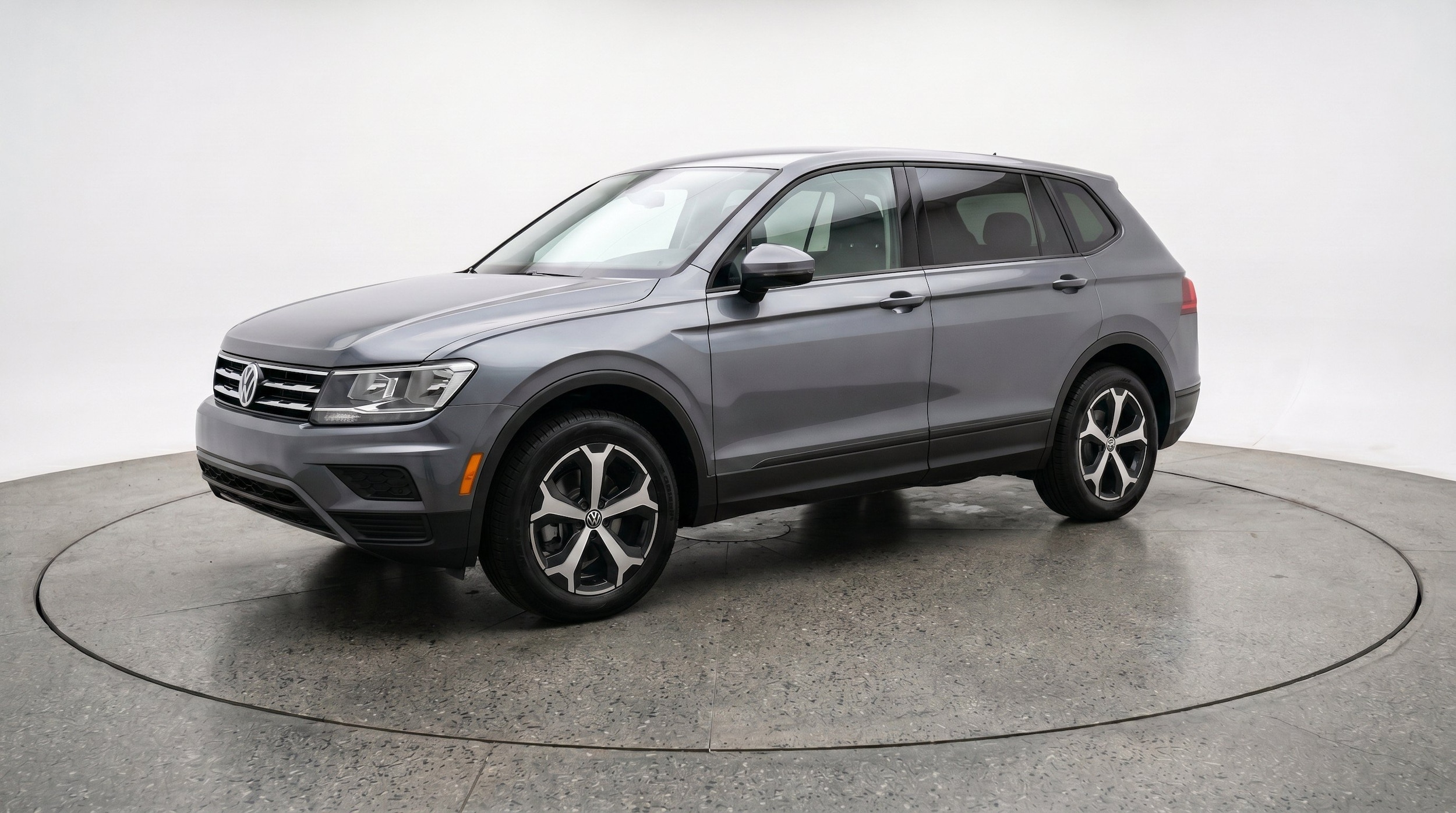Thumbnail: 2026 Volkswagen Tiguan - 3