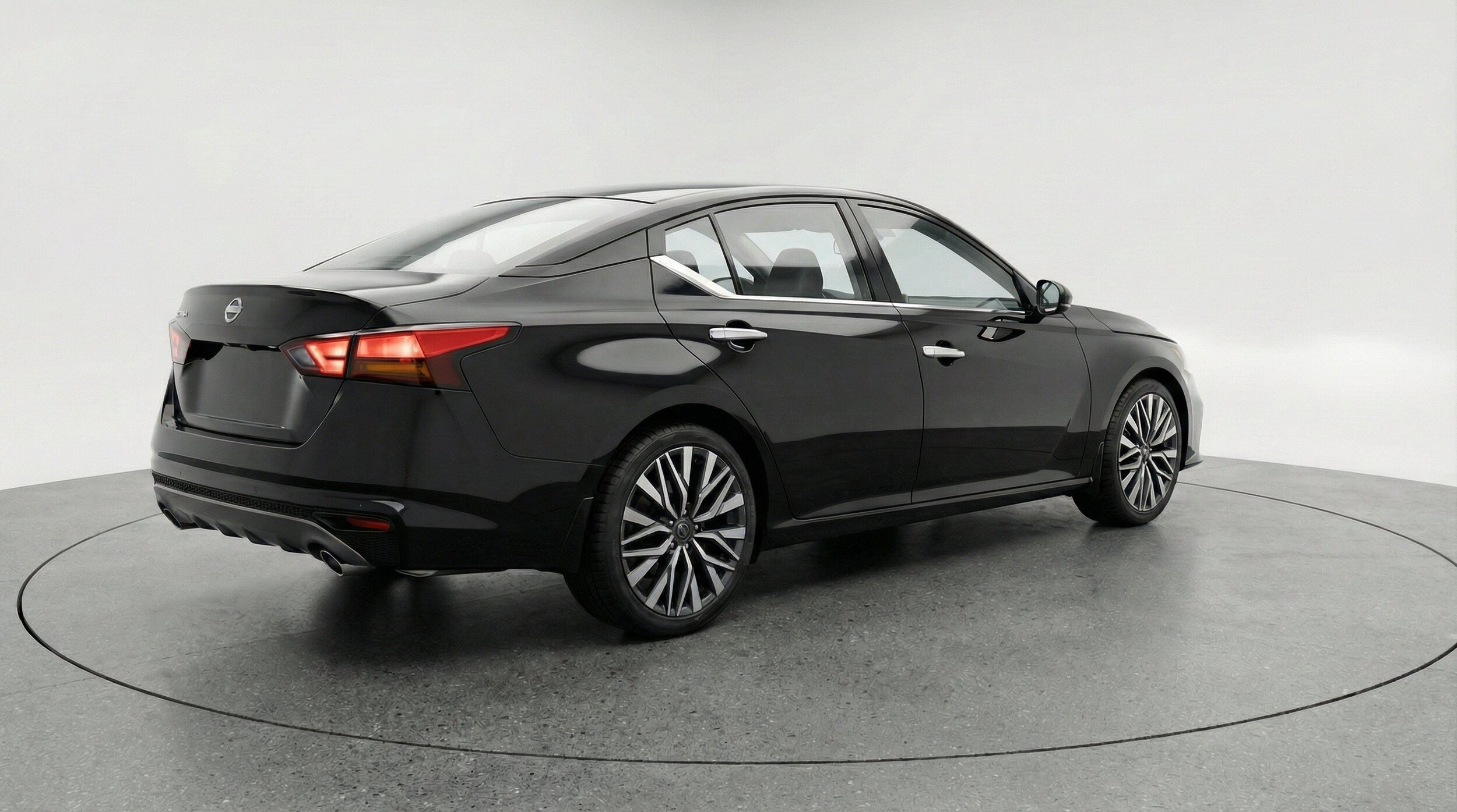 Thumbnail: 2025 Nissan Altima - 9