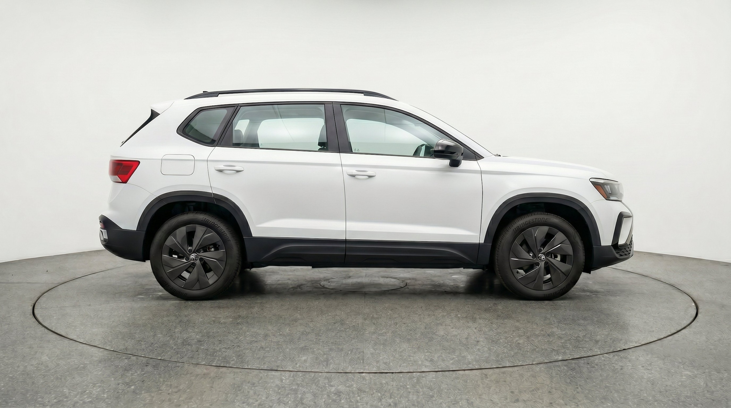 Thumbnail: 2026 Volkswagen Taos - 11