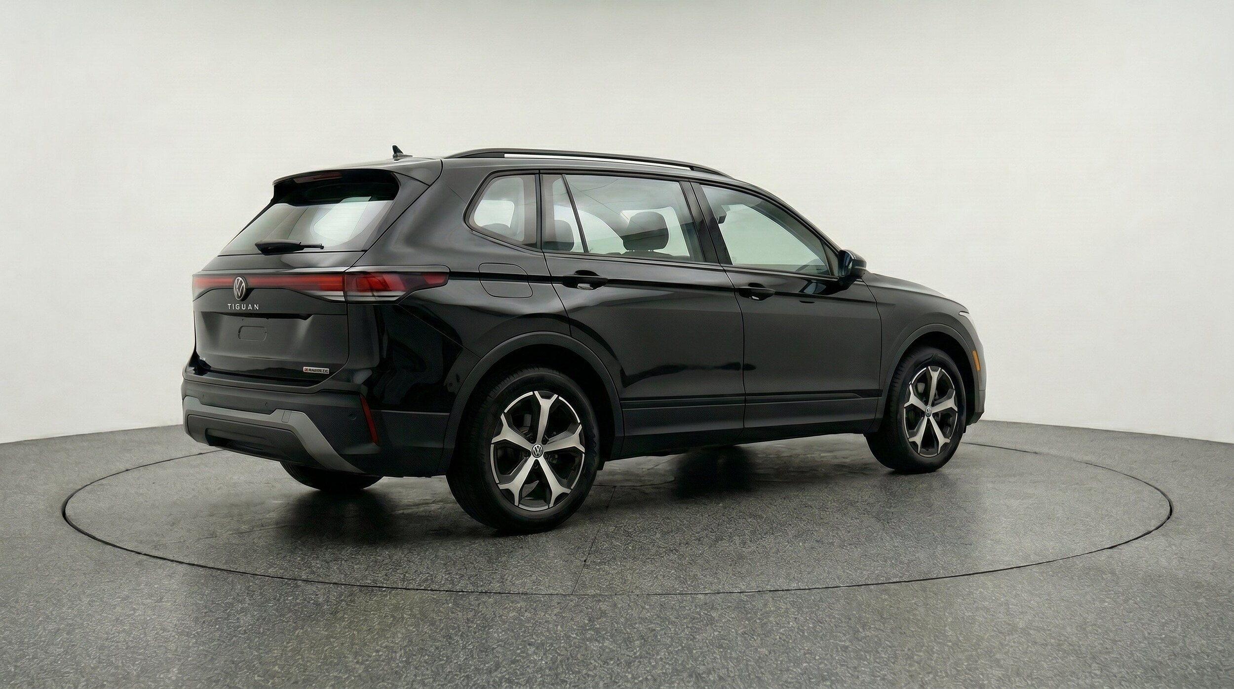 Thumbnail: 2026 Volkswagen Tiguan - 9