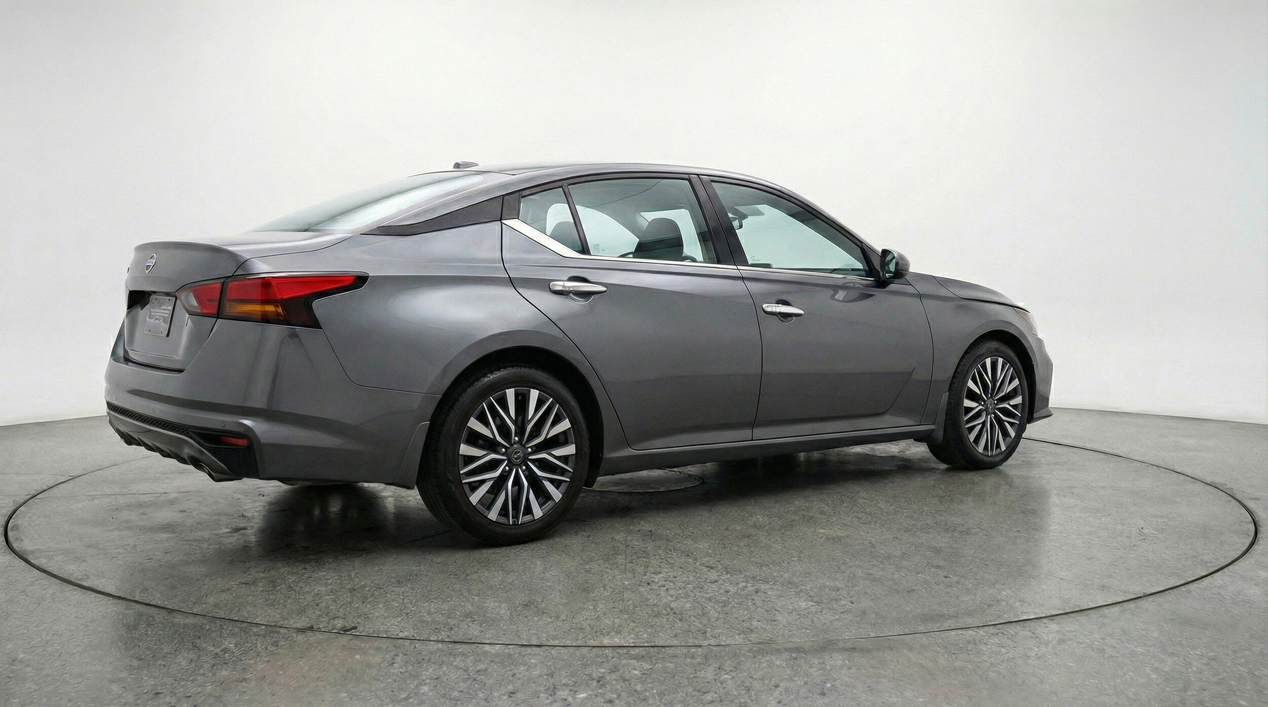 Thumbnail: 2025 Nissan Altima - 9