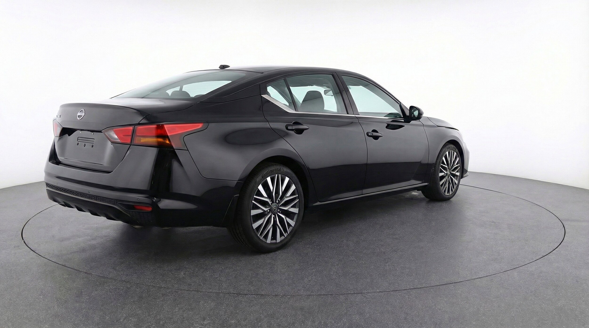 Thumbnail: 2025 Nissan Altima - 9