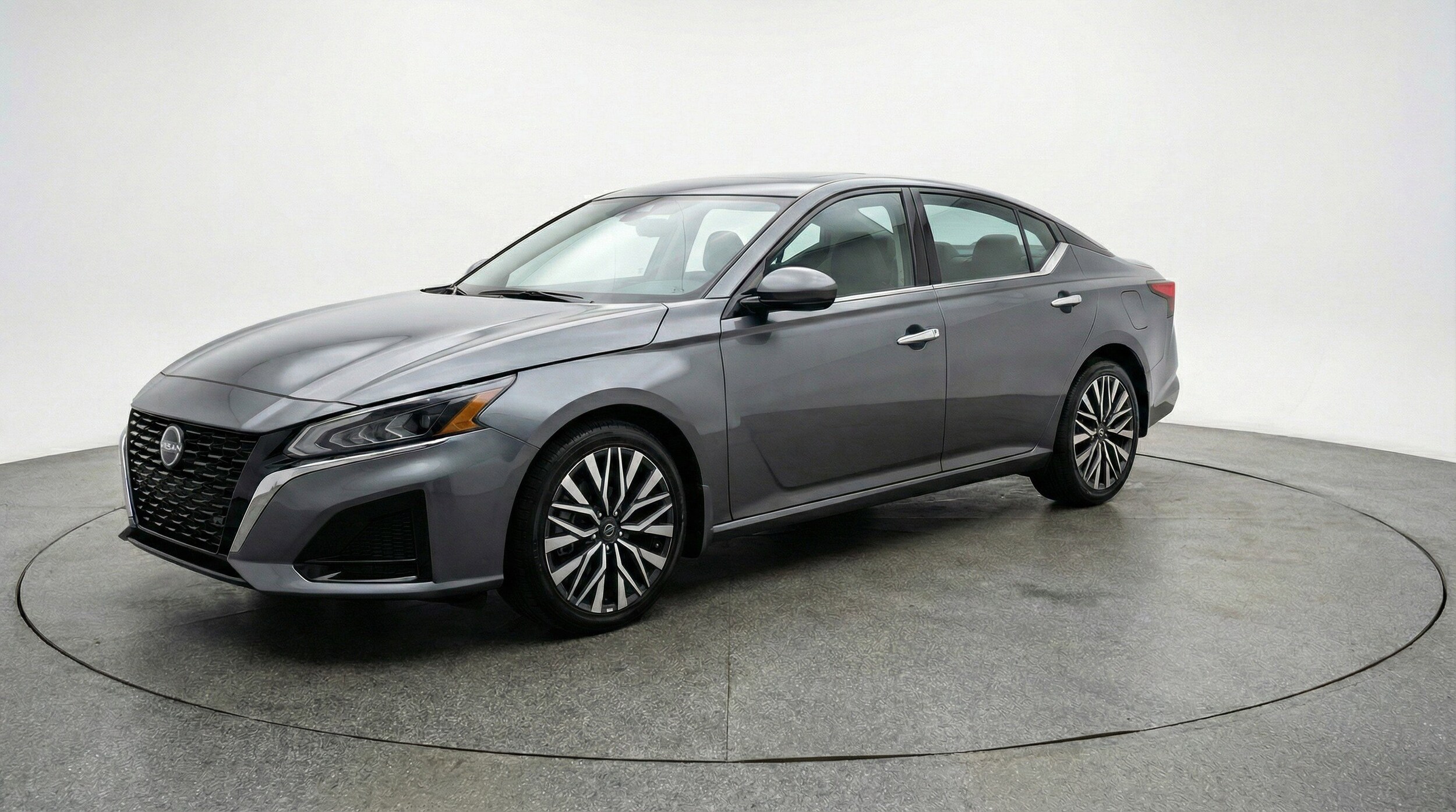 Thumbnail: 2025 Nissan Altima - 3