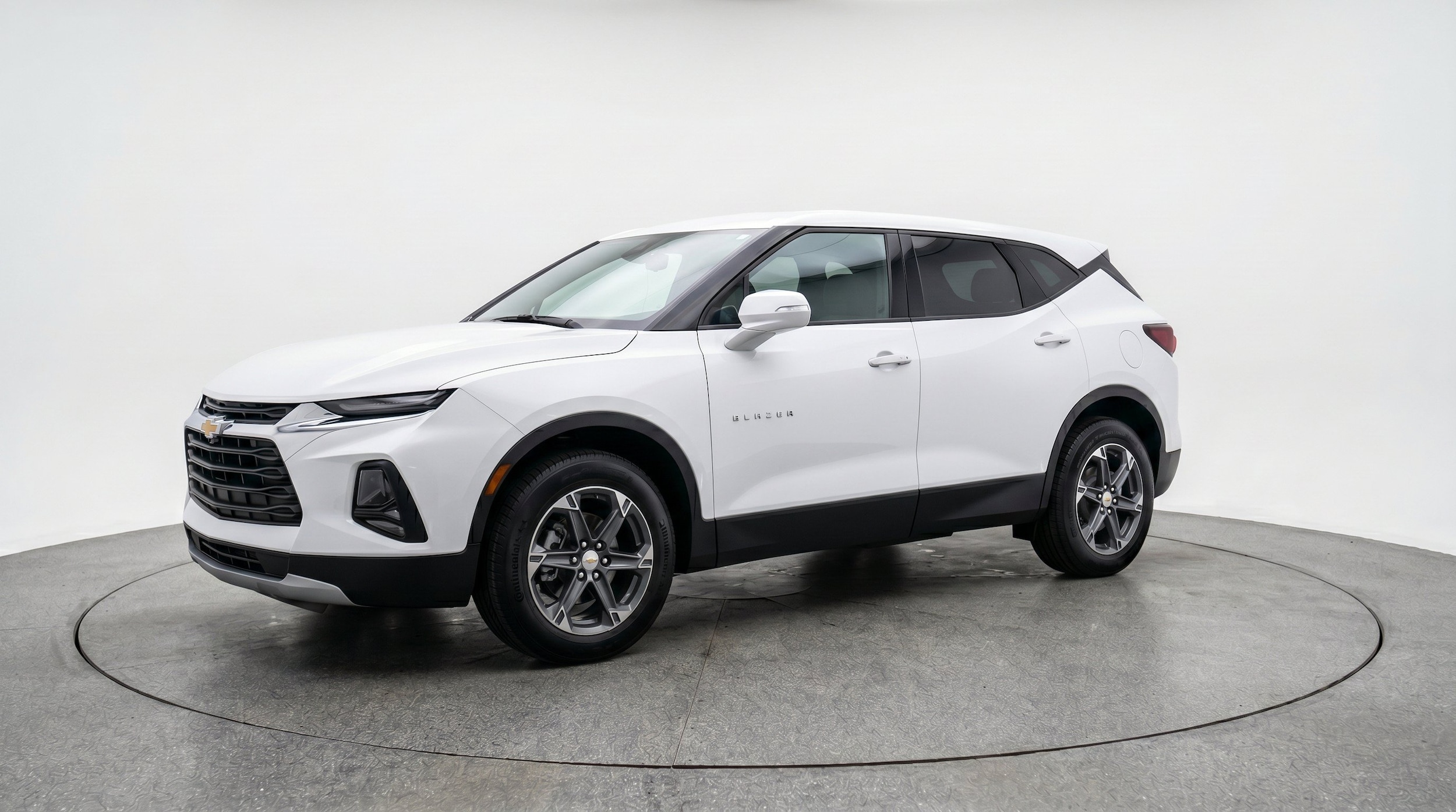 Thumbnail: 2026 Chevrolet Blazer - 3