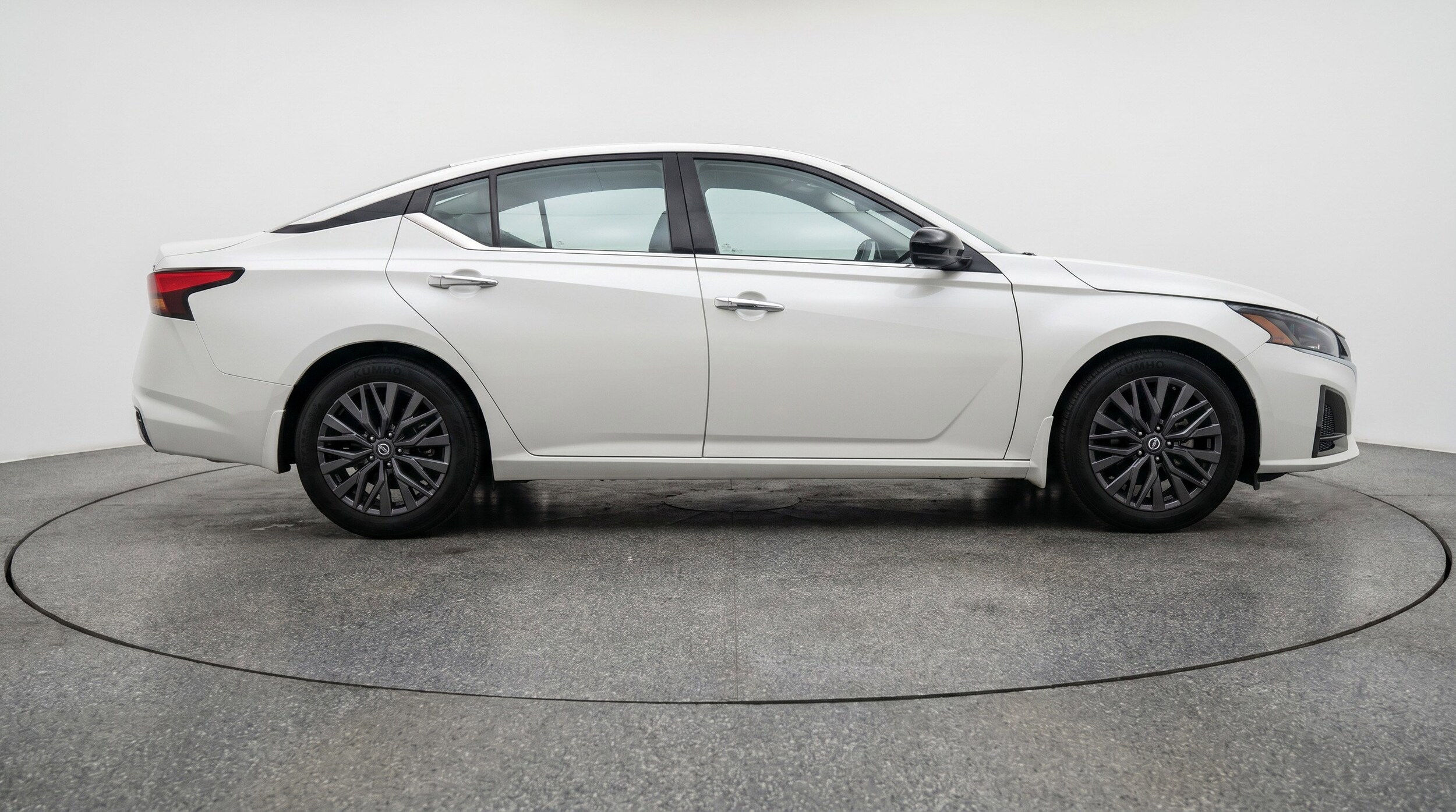 Thumbnail: 2025 Nissan Altima - 11